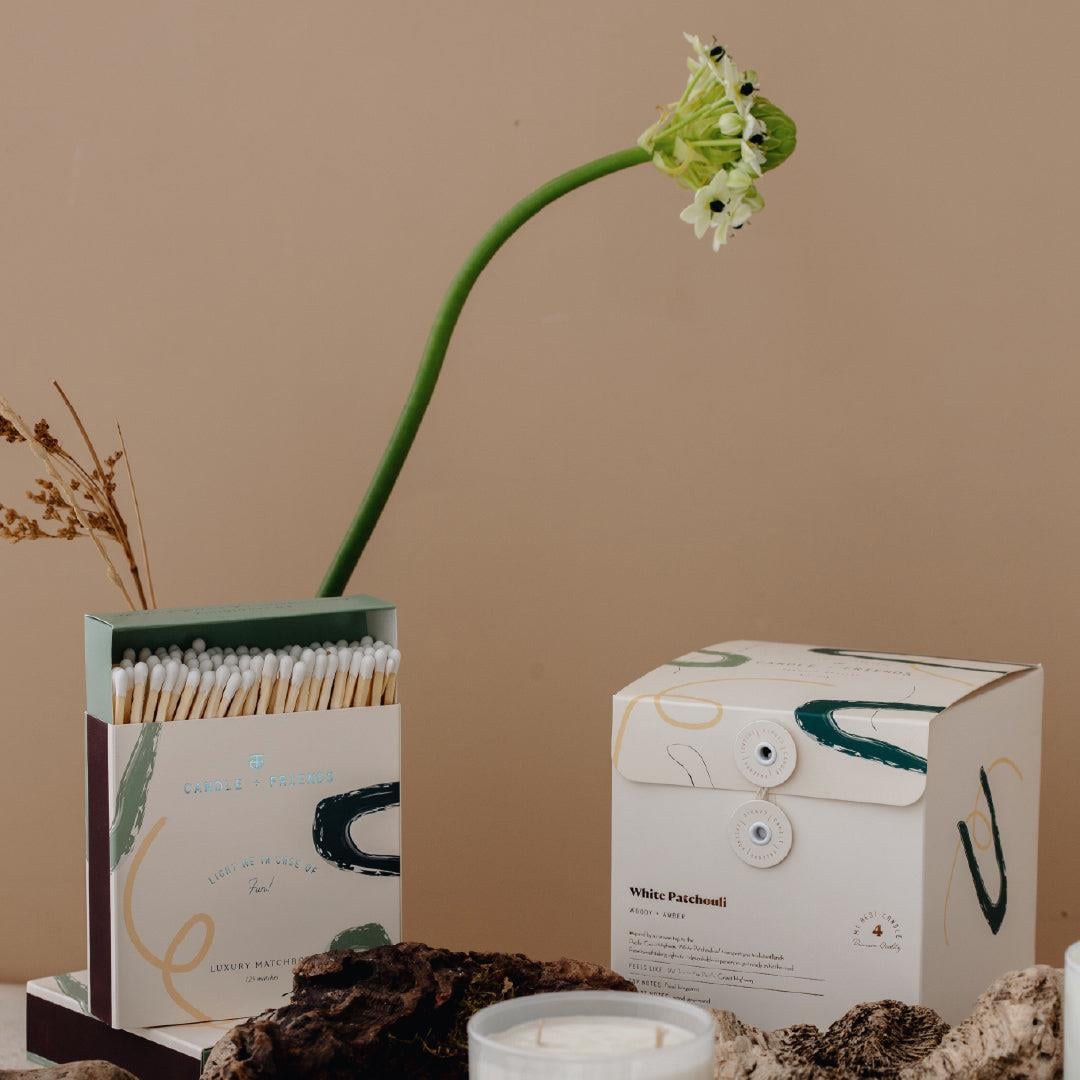Candle + Friends No.4 White Patchouli Giant Kibrit Kutusu