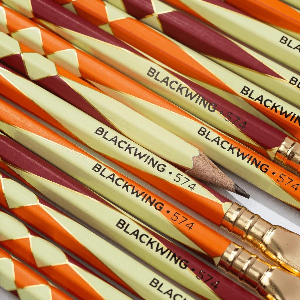Palomino Blackwing  Volume 574 Firm Grafit 12'li Ahşap Kurşun Kalem Seti