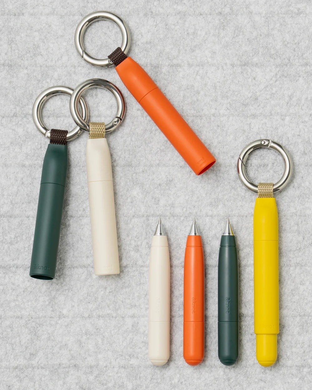 Uni ball & knot Çantaya Takılabilir Jetstream Tükenmez Kalem 0.5 mm Zencefil Sarısı