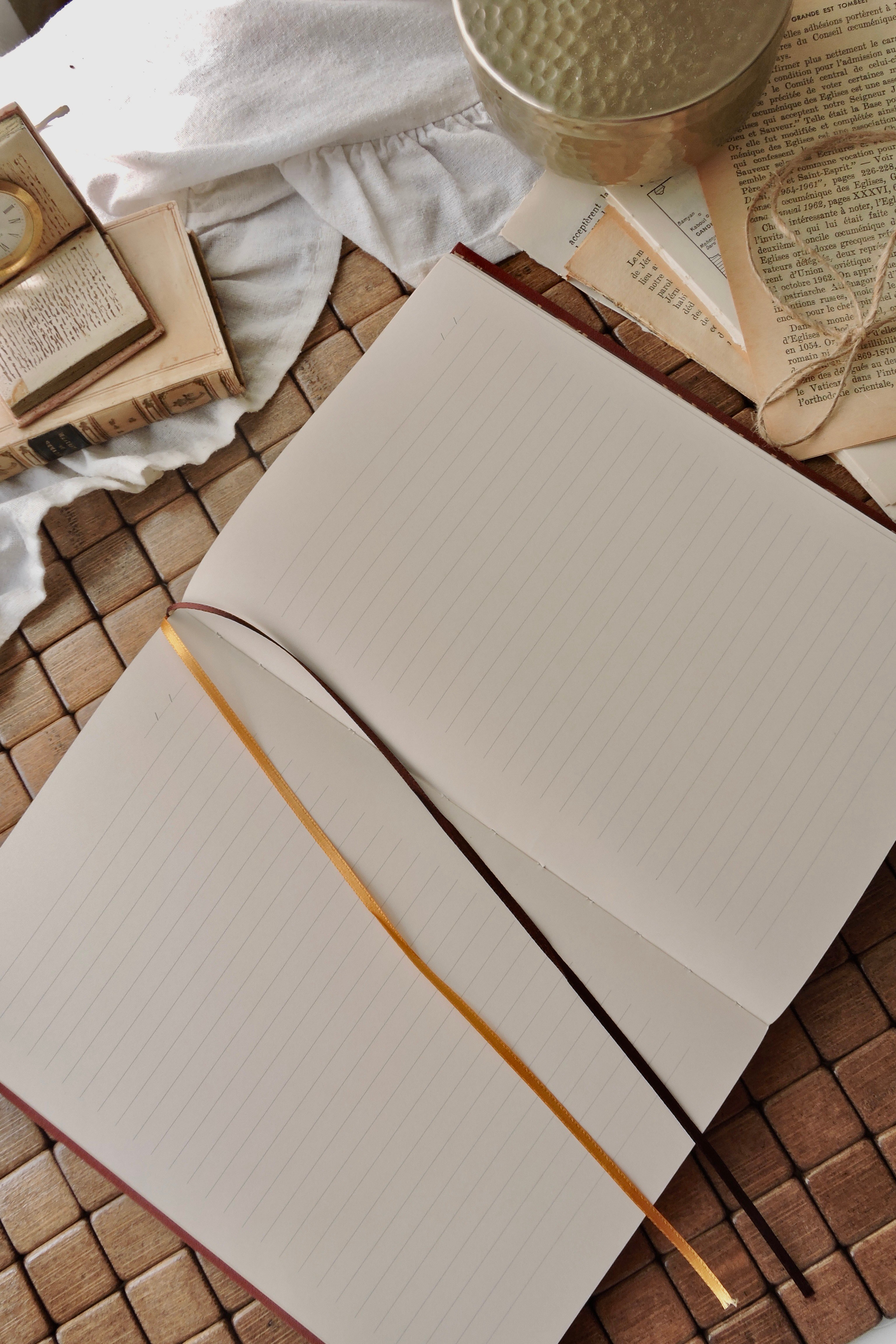 Nova Crafts Keten Journal Yaldız Kenar Çizgili Defter 17x24 cm. 110 gr. Ivory 200 sy. Cream