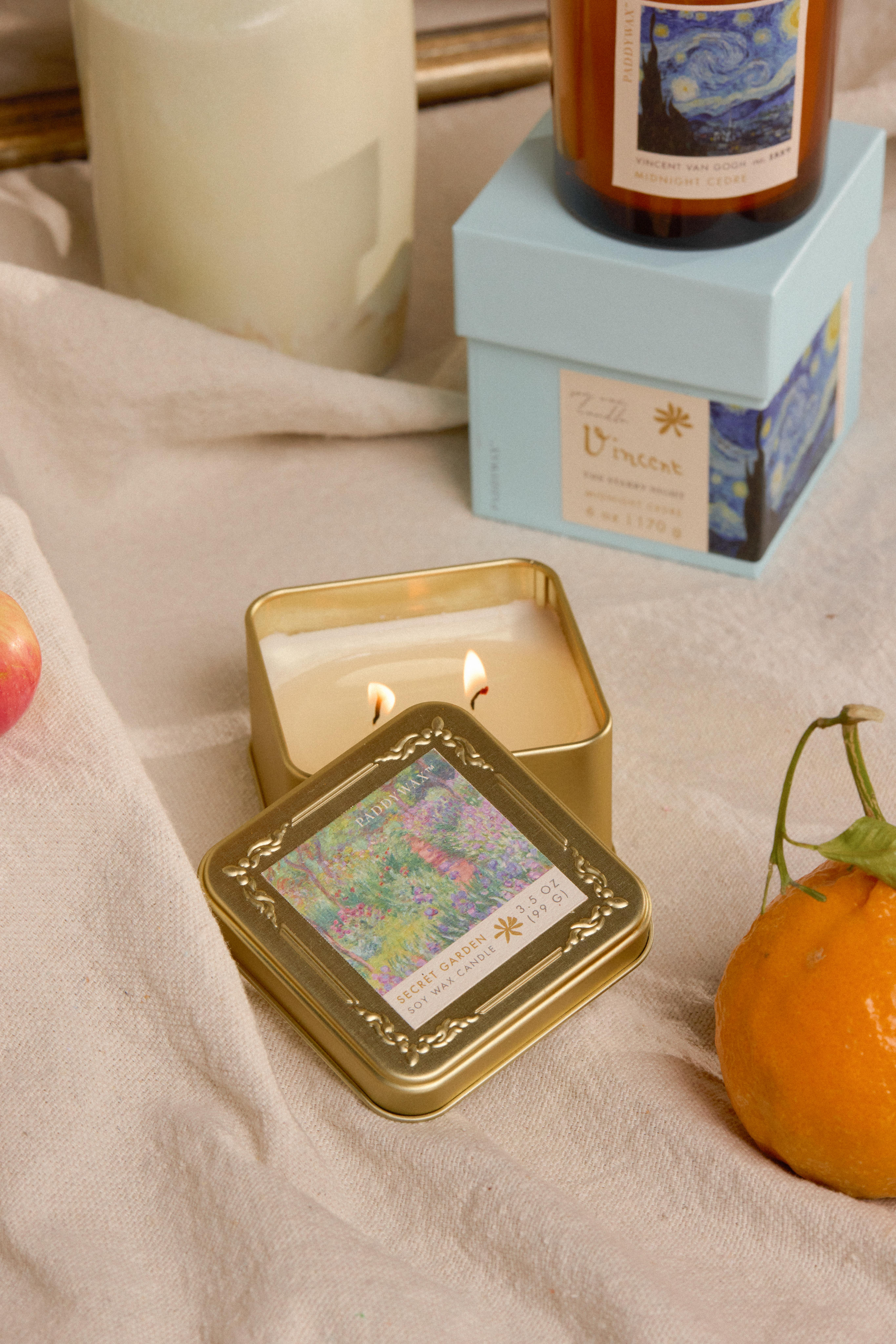 Paddywax Impressionist Teneke Mum - Monet ' The Artist Garden of Giverny' 99gr