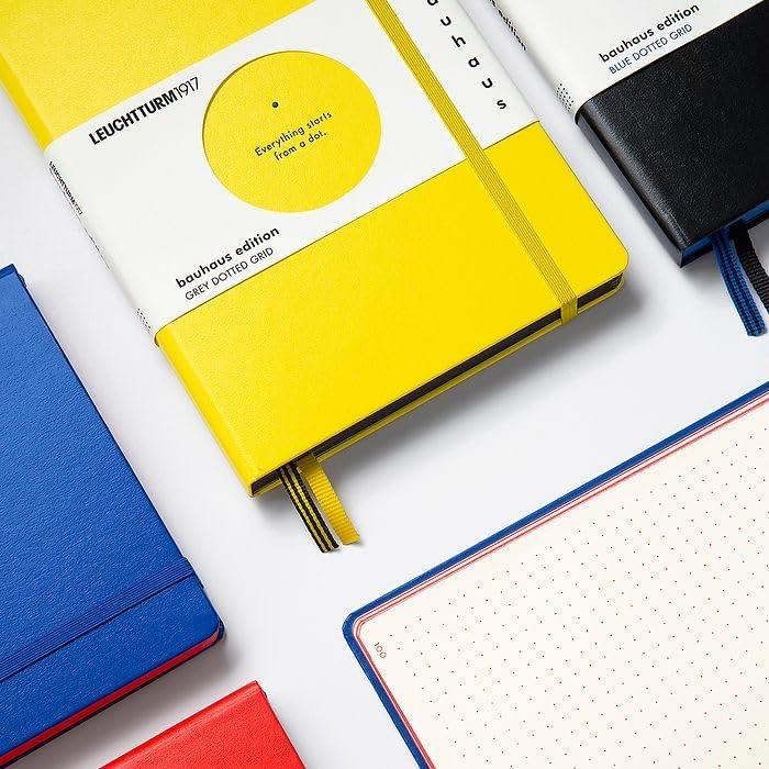 Leuchtturm1917 Bauhaus Serisi Not Defteri, Orta Boy (A5), Sert Kapak, 251 Sayfa Mavi Noktalı Defter Black  359617