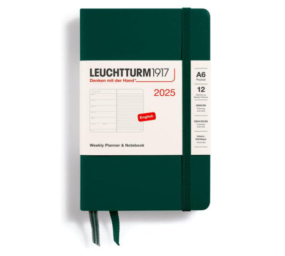 Leuchtturm1917 2025 Haftalık Planlayıcı ve Not Defteri, Cep Boy (A6), 144 Sayfa, İngilizce, Çizgili, Forest Green 370649