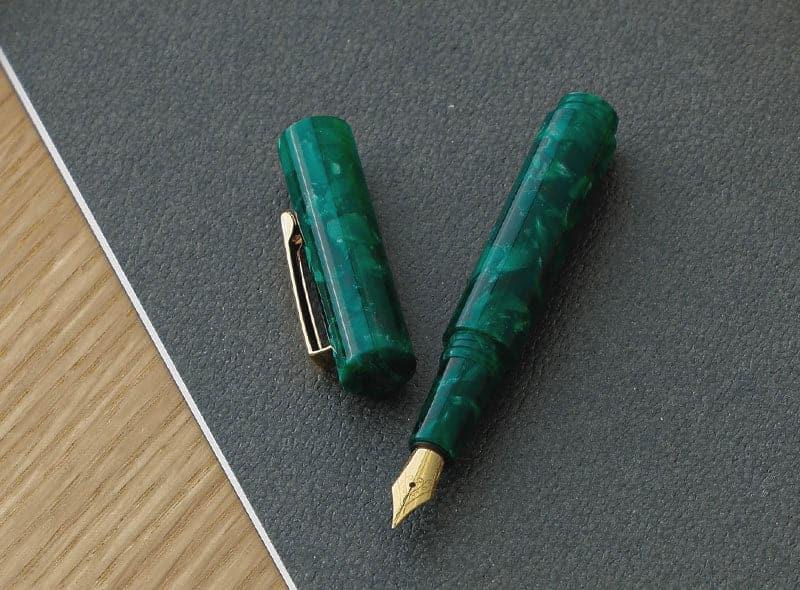 Hightide Penco Attache Marbled  Dolma Kalem Mermer Koyu Yeşil F Uç 