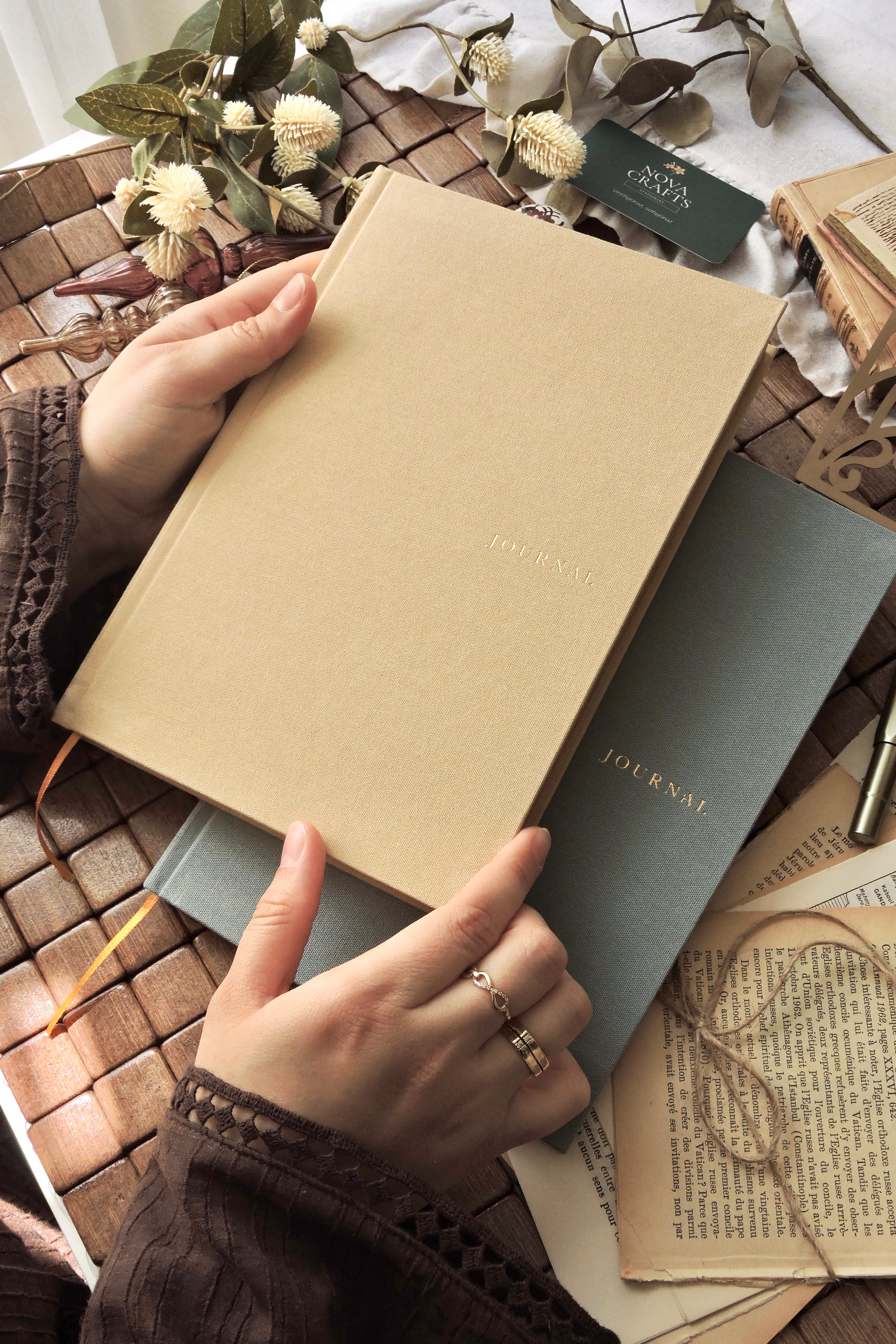 Nova Crafts Keten Journal Yaldız Kenar Çizgili Defter 17x24 cm. 110 gr. Ivory 200 sy. Cream
