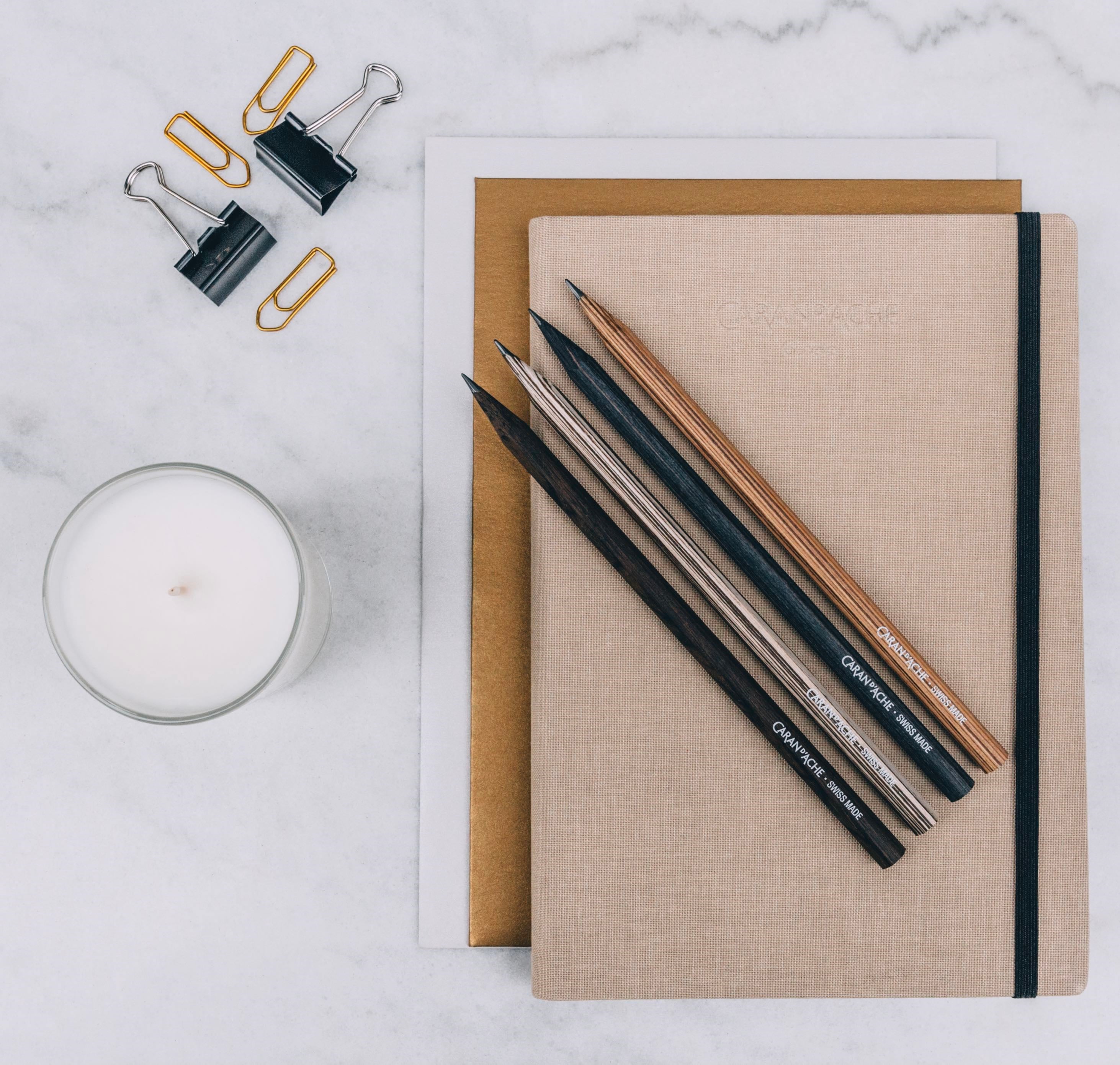 Caran d'Ache x Mizensir Le Crayons  EDP Parfümlü Ahşap Kalem Seti Edition 10