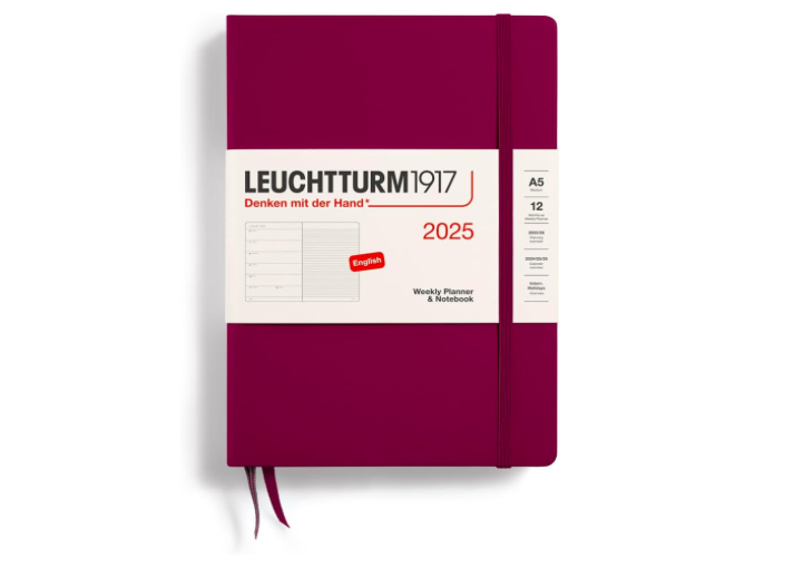 Leuchtturm1917 2025 Haftalık Planlayıcı ve Not Defteri, Orta Boy (A5), 144 Sayfa, İngilizce, Çizgili, Port Red 370735