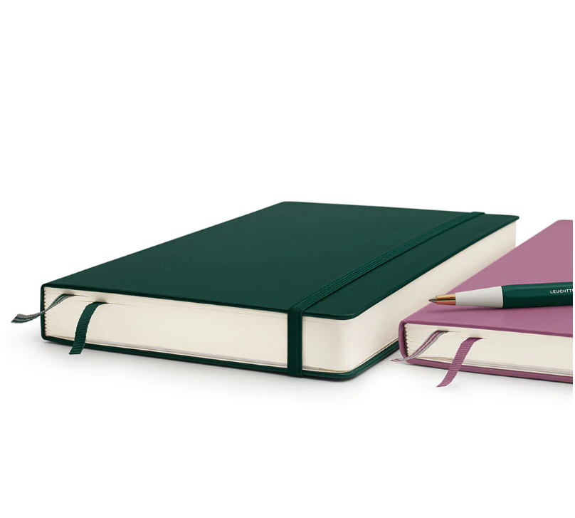 Leuchtturm1917 Not Defteri Orta Boy (A5), Sert Kapak, 411 Numaralandırılmış Sayfa, Çizgili,Forest Green 372929