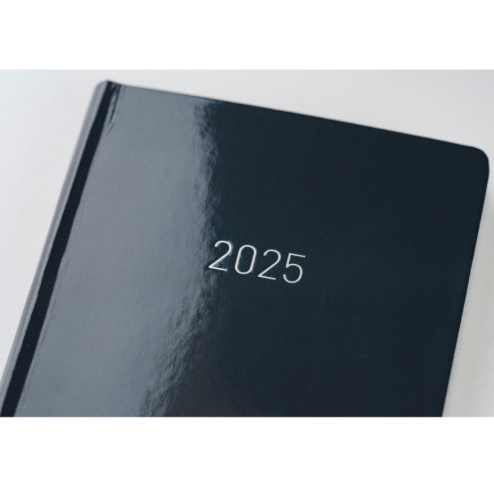 Hobonichi Techo Weeks 2025 Hiroko Kubota: Night Cherry Blossom Snow Globe Ajanda/Planner