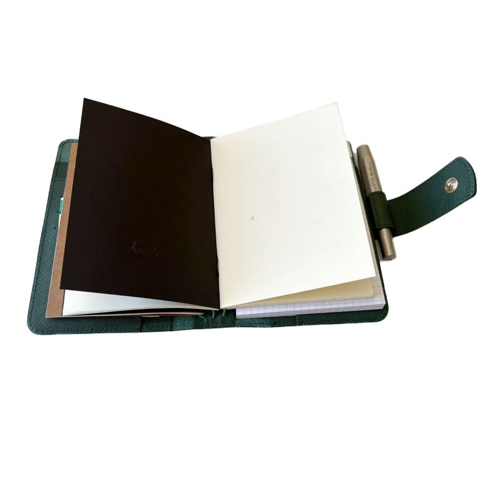 Eng Leather Saffiano Deri Koleksiyonu  A6 Defter & Kalem Çantası  Emerald