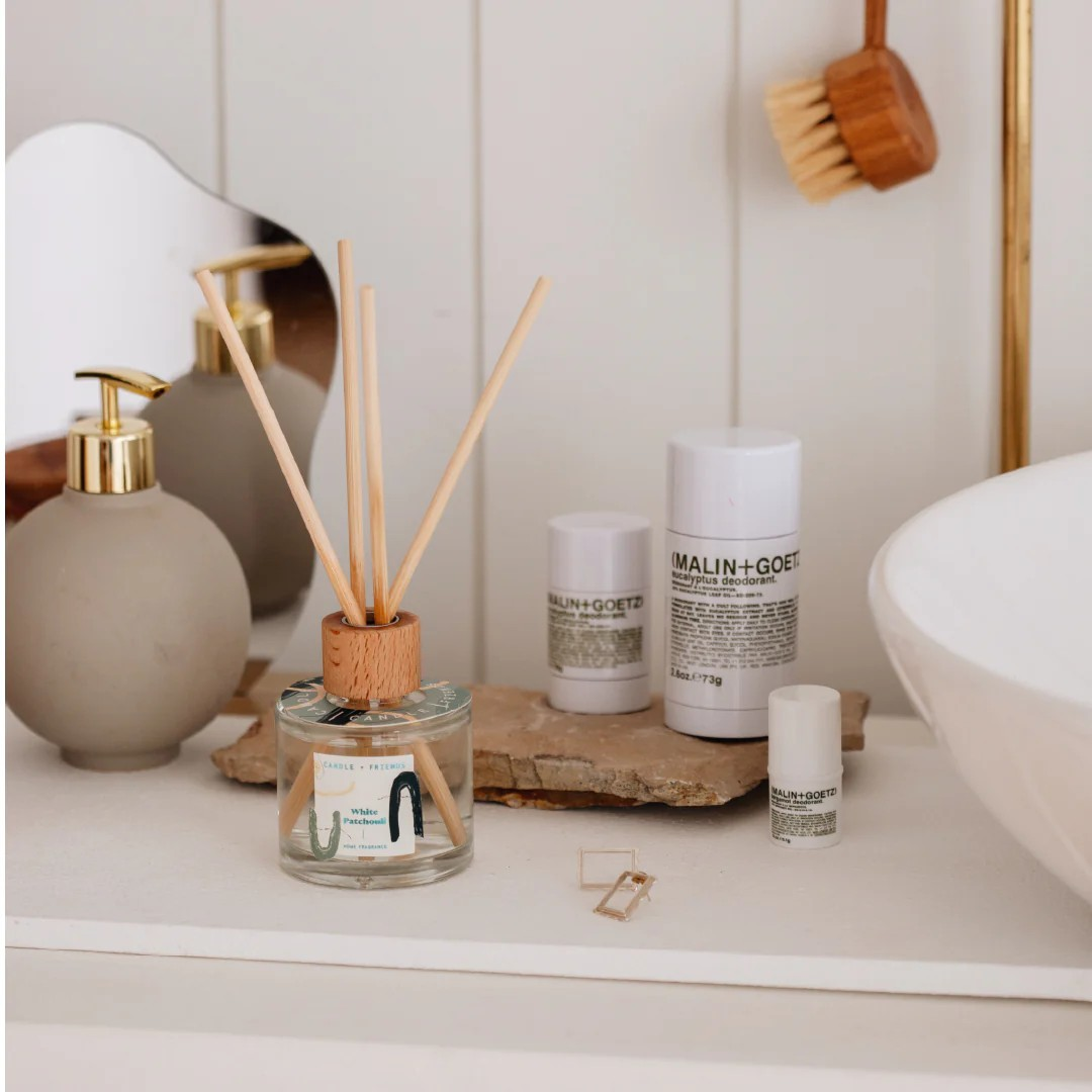 Candle + Friends White Patchouli Oda Kokusu