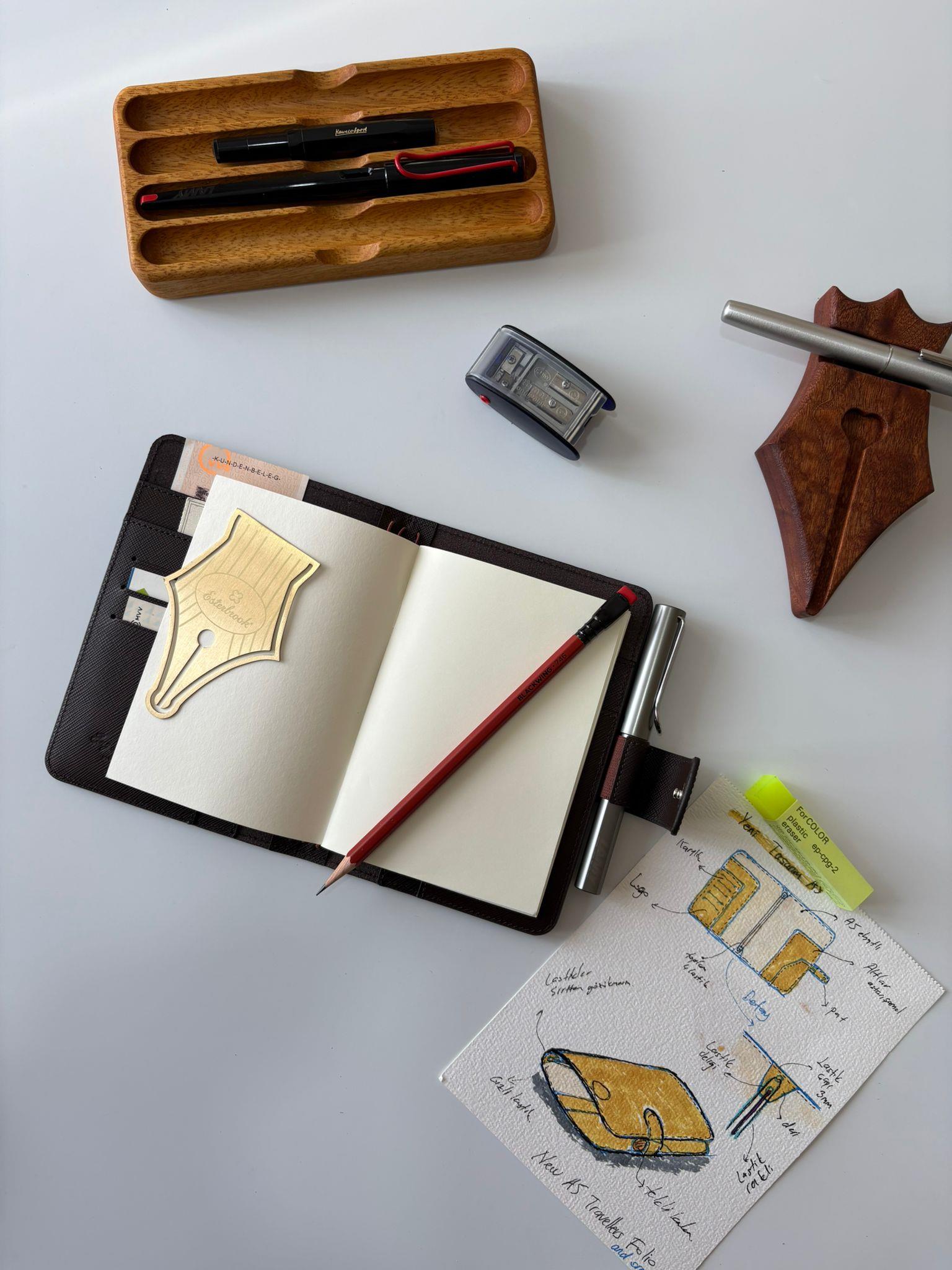 Eng Leather Saffiano Deri Koleksiyonu  A6 Defter & Kalem Çantası Rosewood