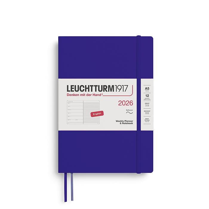 Leuchtturm1917 Orta Boy (A5) 12 Aylık Ajanda ve Not Defteri (Çizgili) 2026 Yumuşak Kapak, İngilizce, Ink Mavi 372681