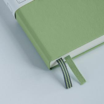 Leuchttrum 1917 Medium(A5) Sert Kapak, 251 Numaralandırılmış Çizgisiz Sayfa Defter Sage 361585