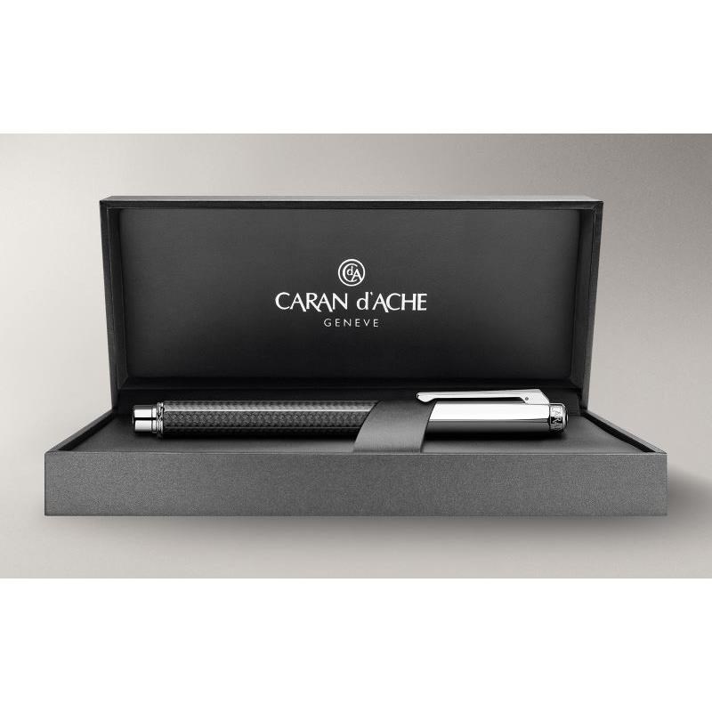 CARAN d'ACHE Varius Carbon Dolma Kalem 4490-017