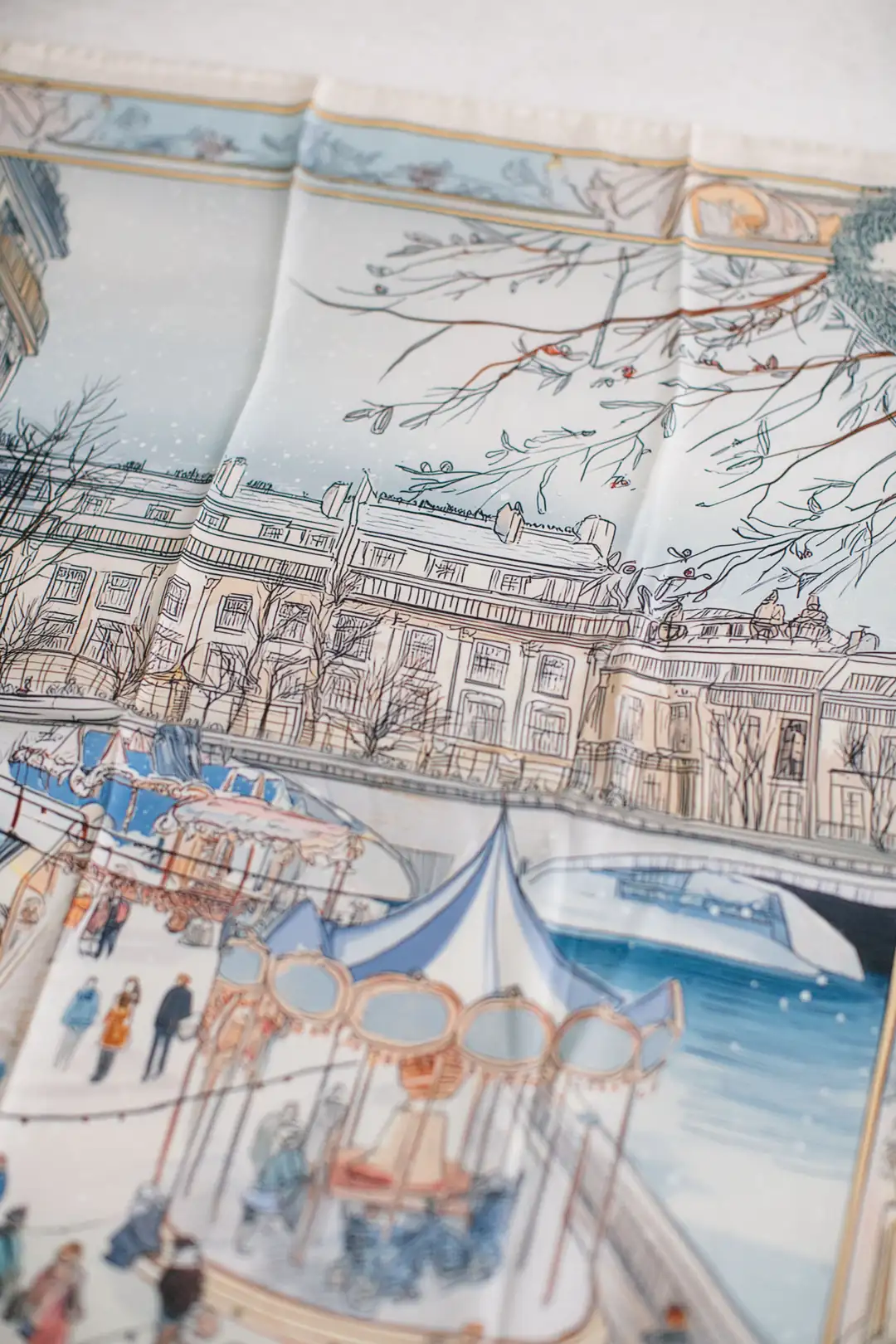 Carrousel d’Hiver İpek Fular