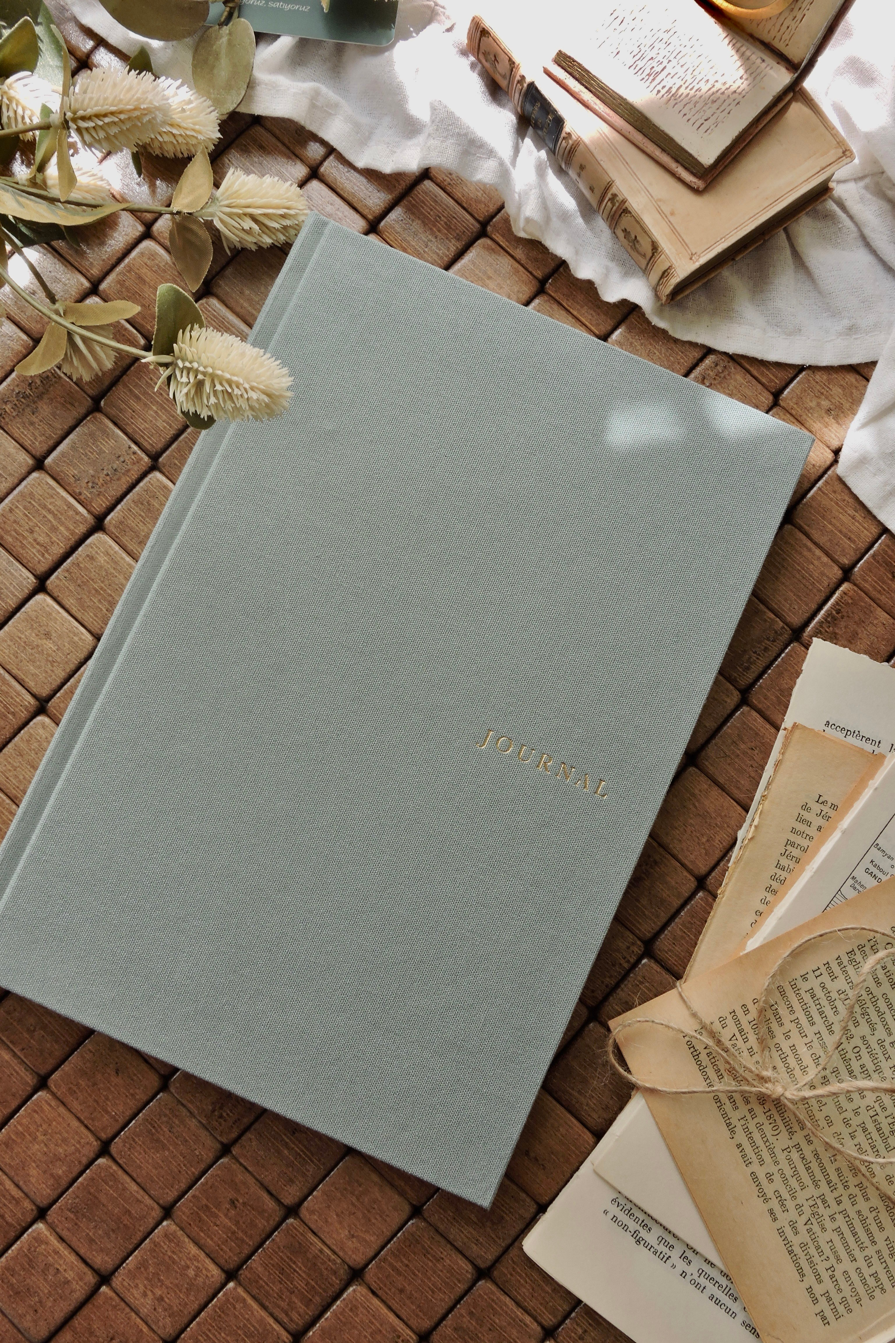 Nova Crafts Keten Journal Yaldız Kenar Çizgili Defter 17x24 cm. 110 gr. Ivory 200 sy. Aqua Green