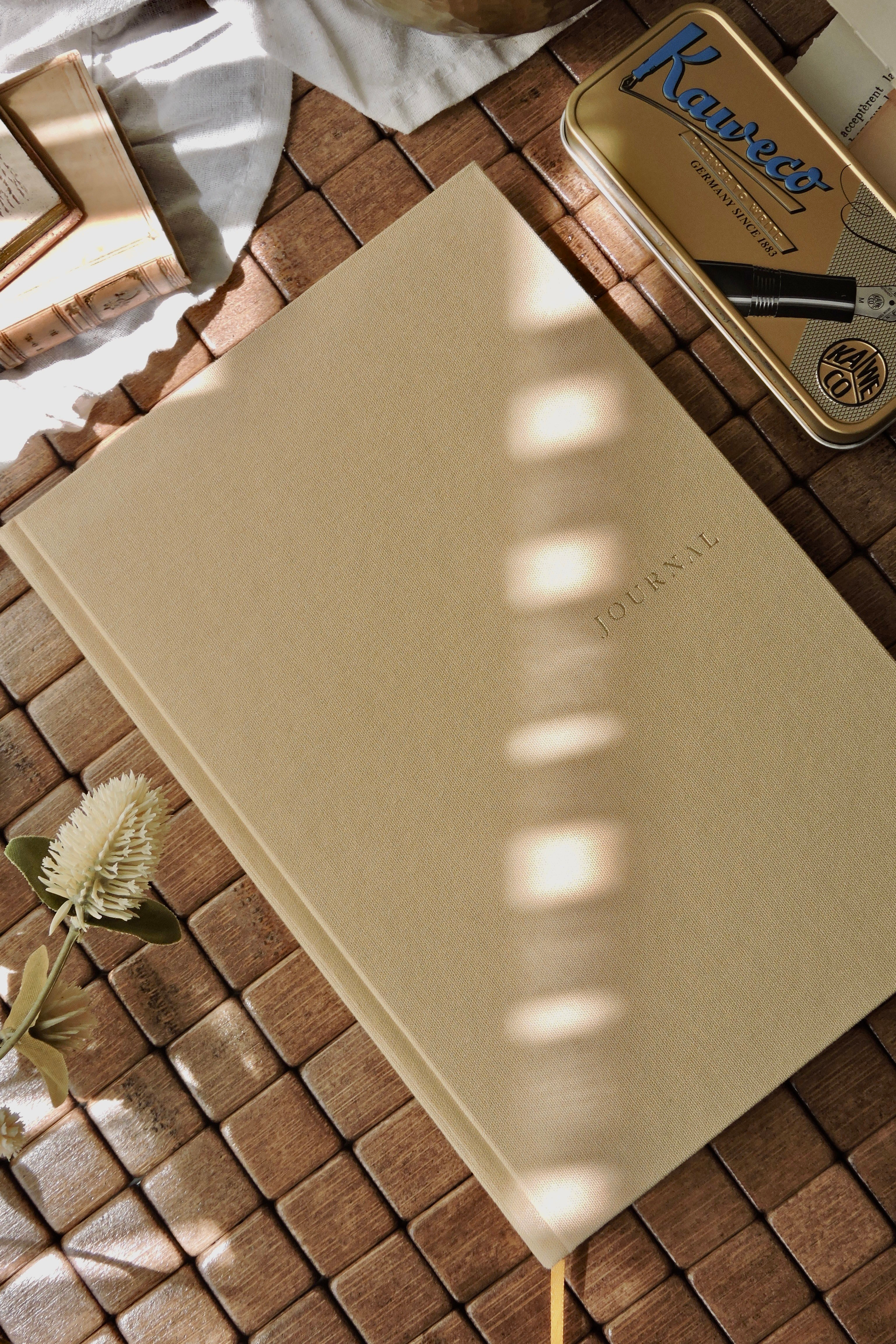 Nova Crafts Keten Journal Yaldız Kenar Çizgili Defter 17x24 cm. 110 gr. Ivory 200 sy. Cream