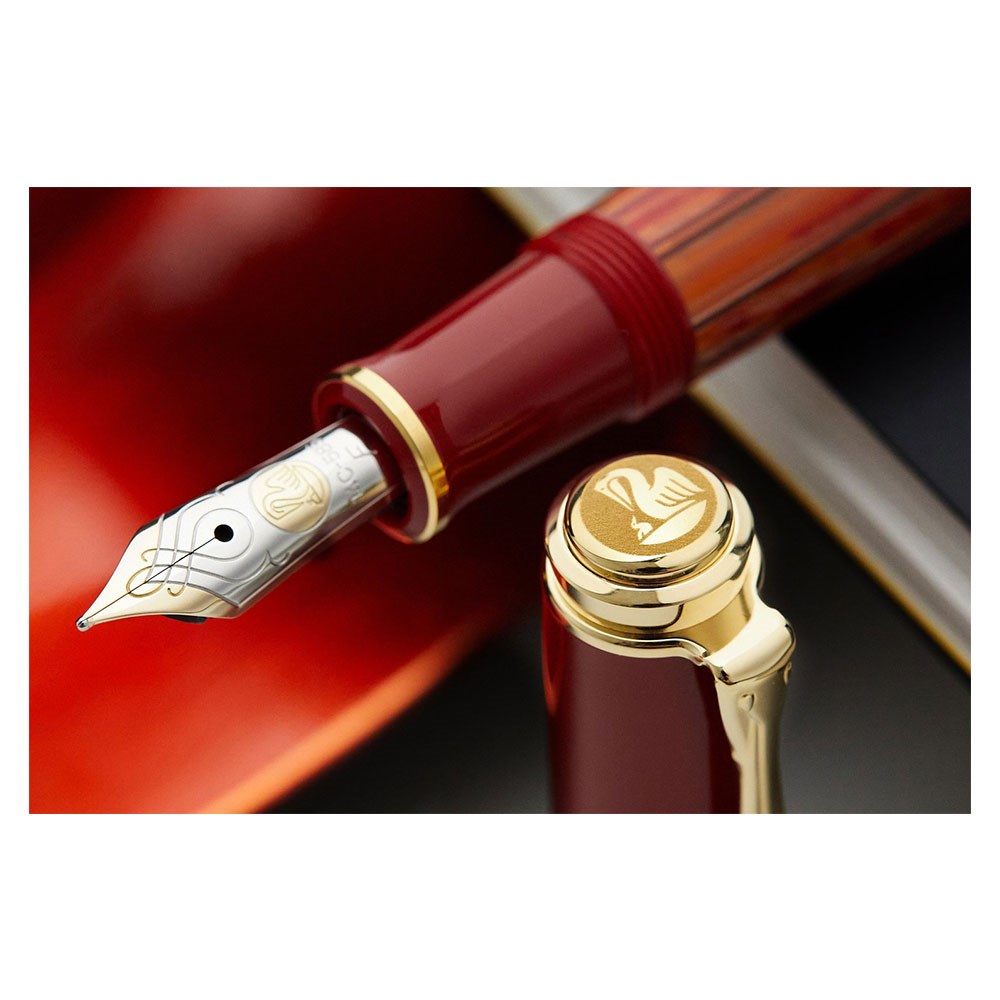 Pelikan Souveran Series M600 Tortoiseshell Red Dolma Kalem EF Uç