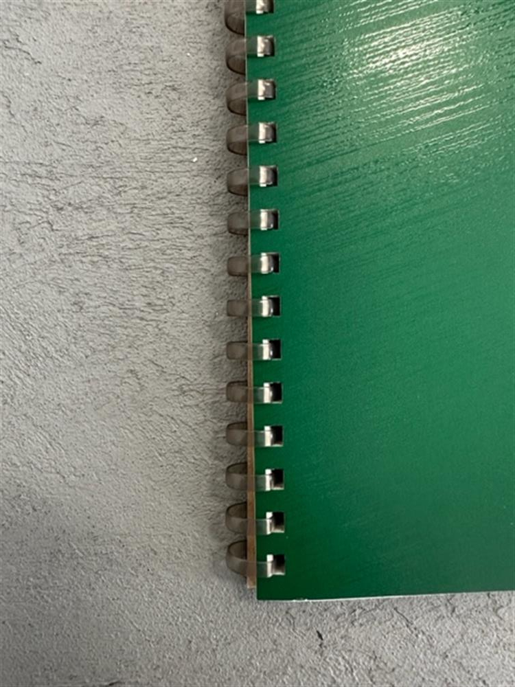 Kokuyo Premium Hediye Seti - Kareli A5 Defter, 0.7mm Versatil Kalem ve Jel Kalem Piman
