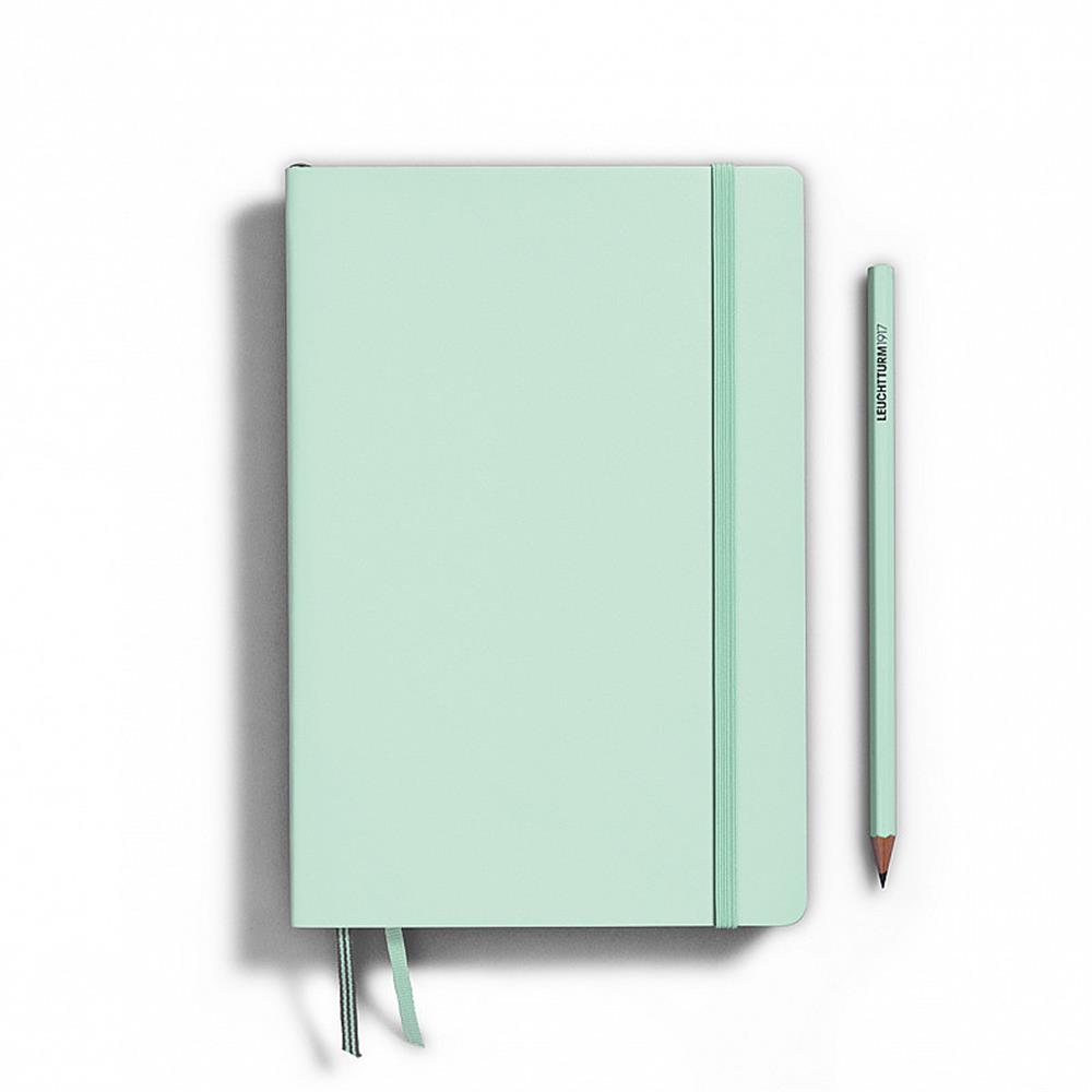 Leuchttrum 1917 Medium(A5) Yumuşak Kapak, 123 Numaralandırılmış Sayfa Defter Mint Green