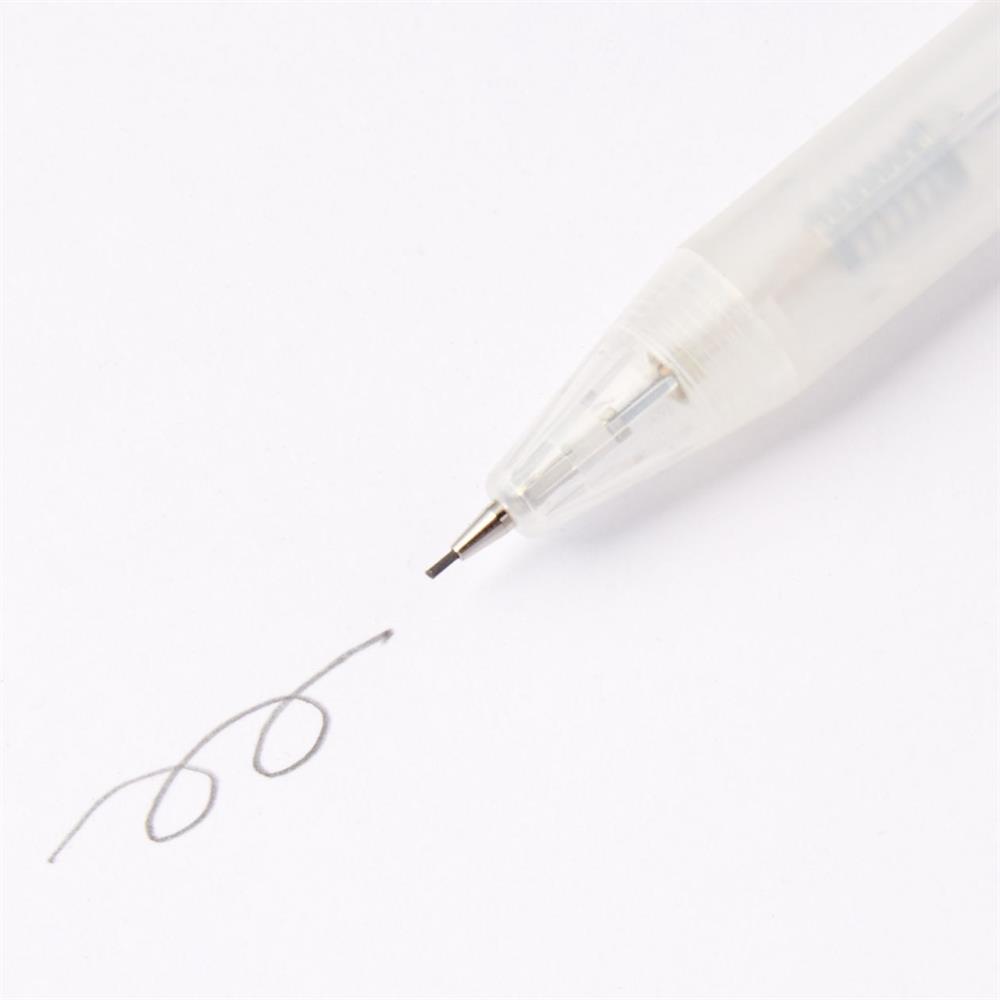 Muji Yarı Şeffaf Gövde 0.5 mm Mekanik Uçlu Kalem