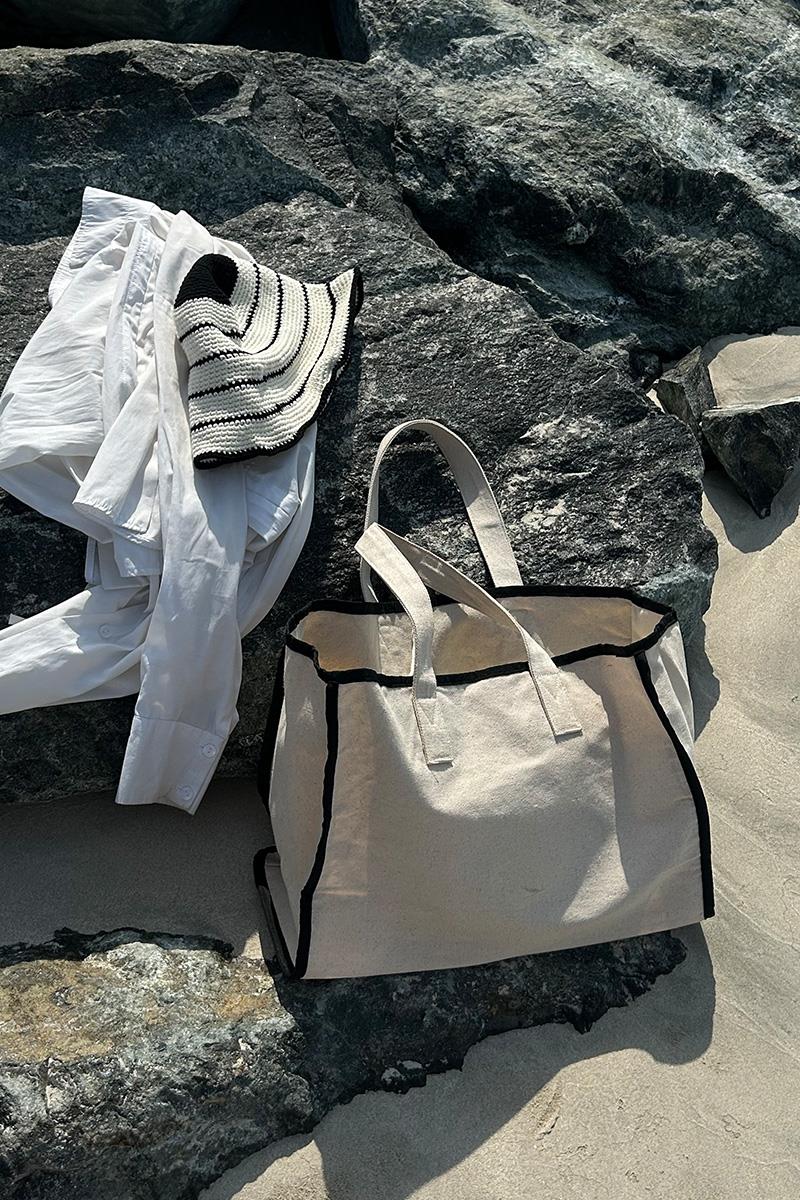 Arc X Large Kanvas Siyah Saplı Tote Bag 