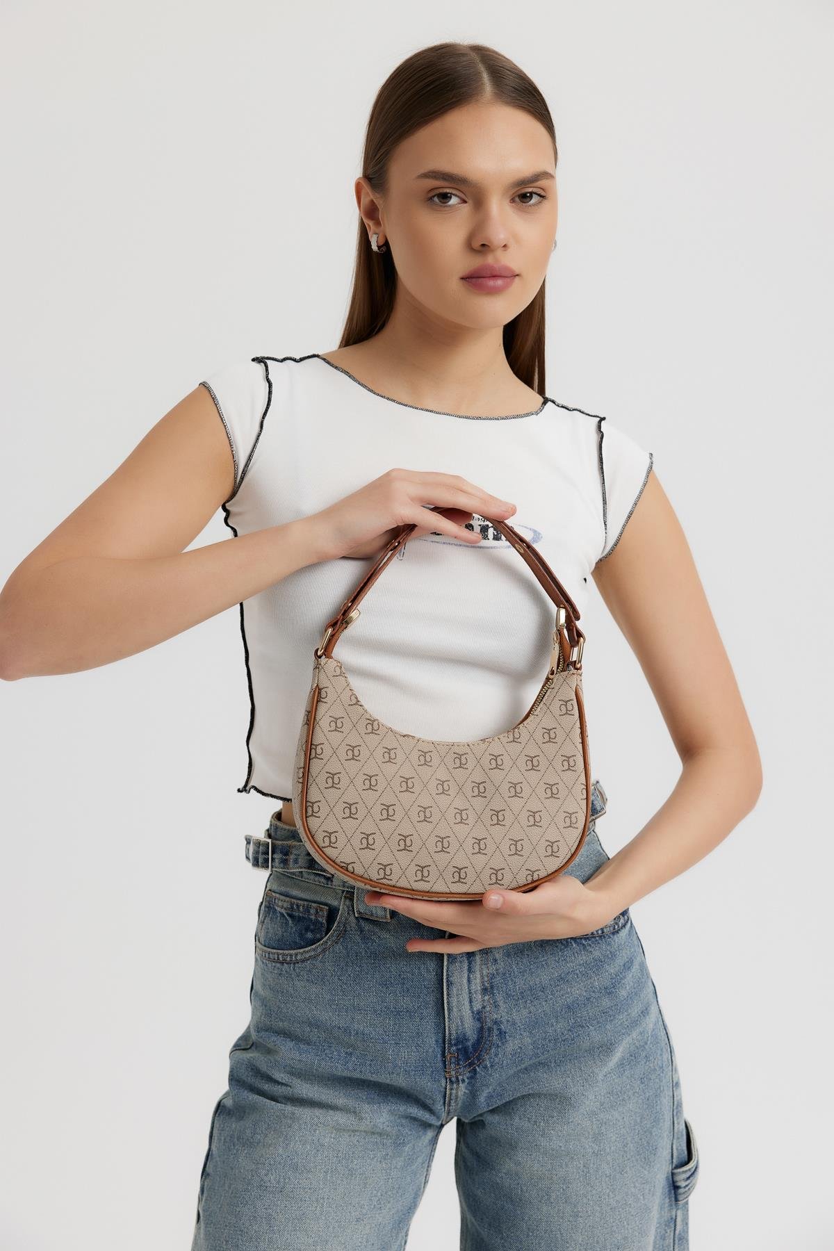 Desenli Oval Baget Çanta Westa Taba