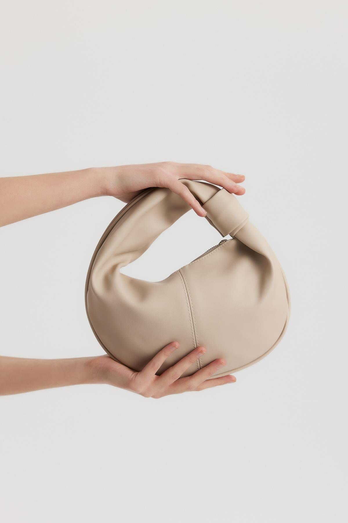 Düğümlü Kadın Baget Çanta Capsule Bej