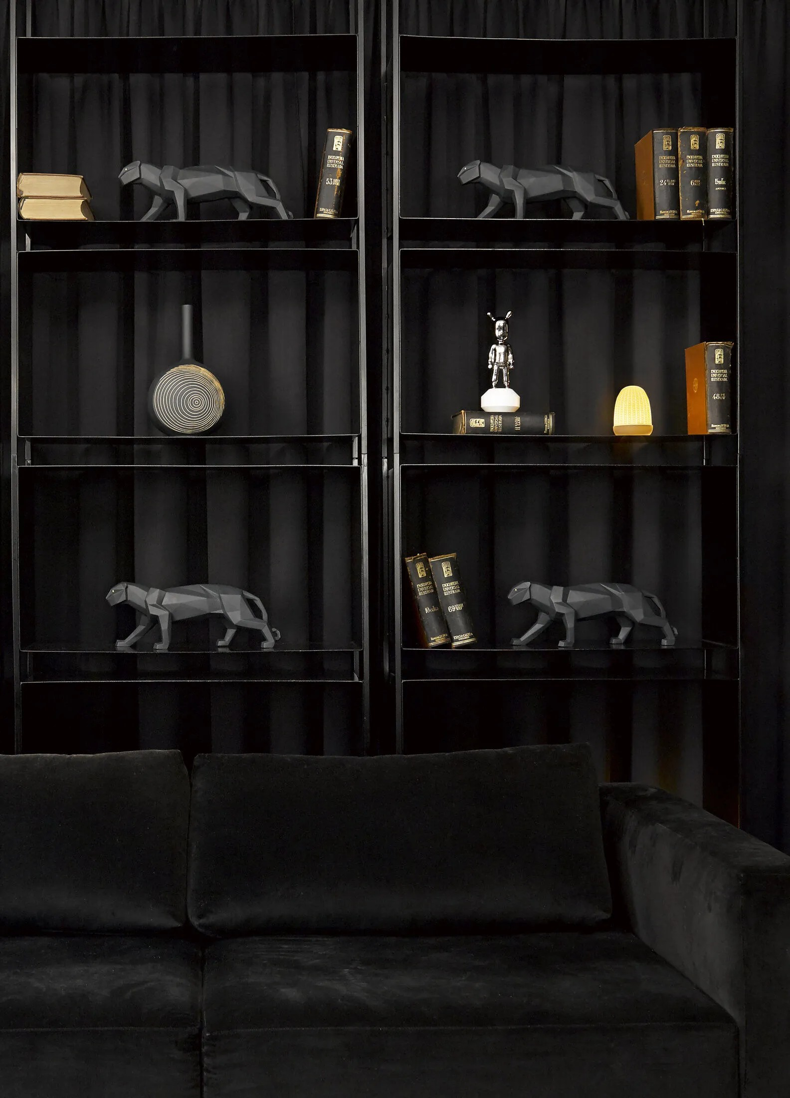 Lladro - Mat Siyah Panter Porselen Heykel