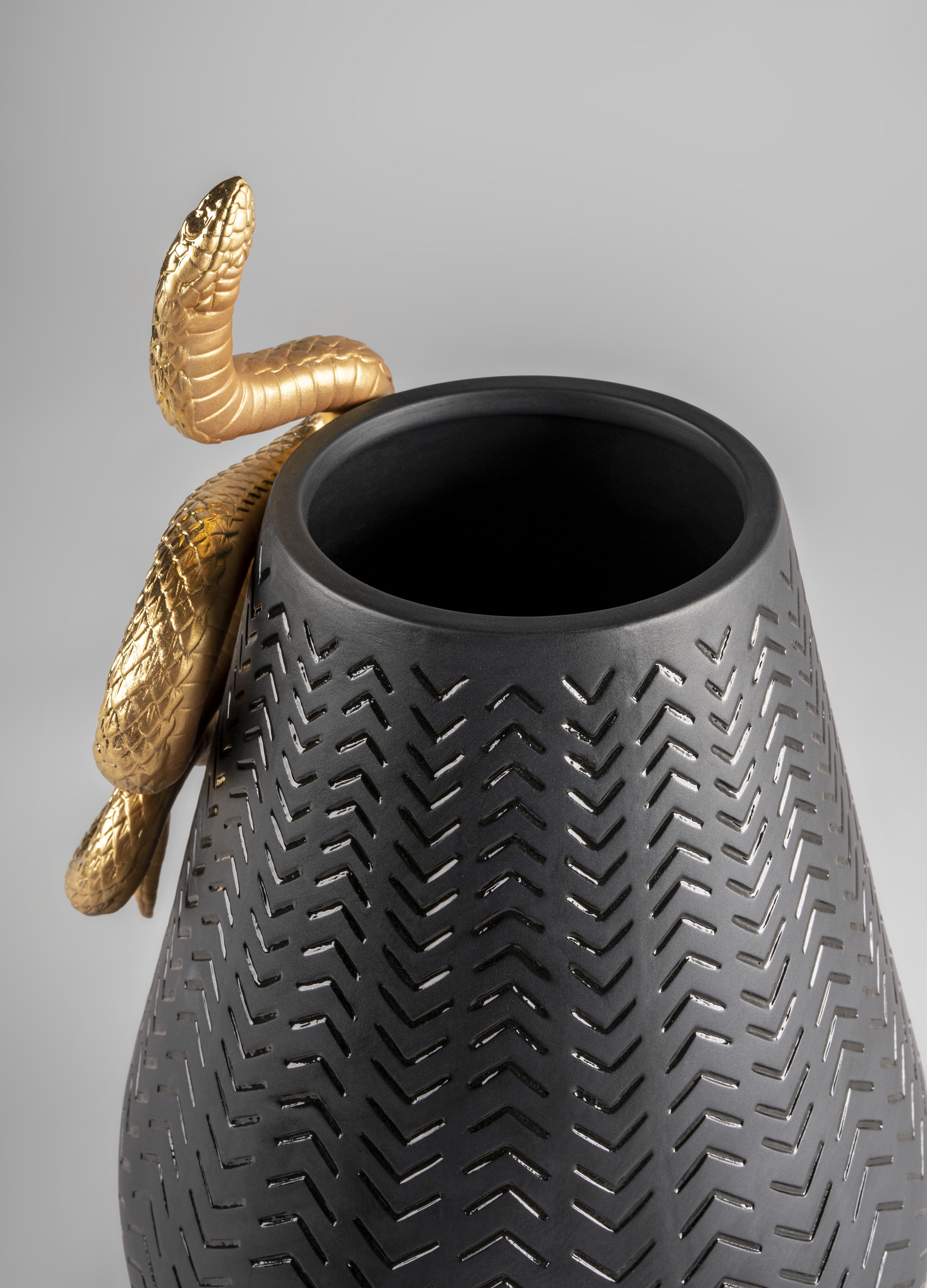 Lladro - Snake Vase