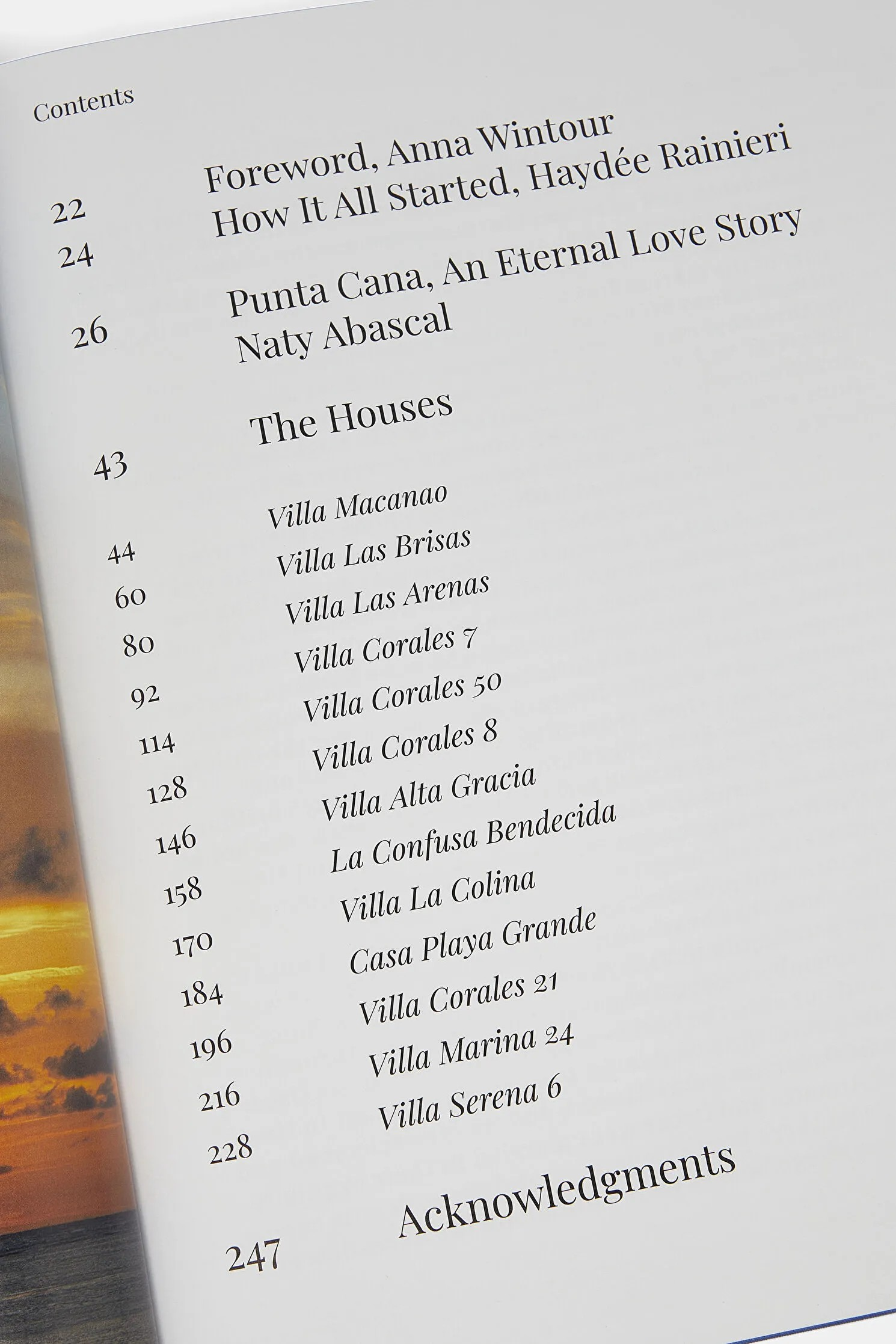 Tropical Living - Dream Houses in Punta Cana Kitap