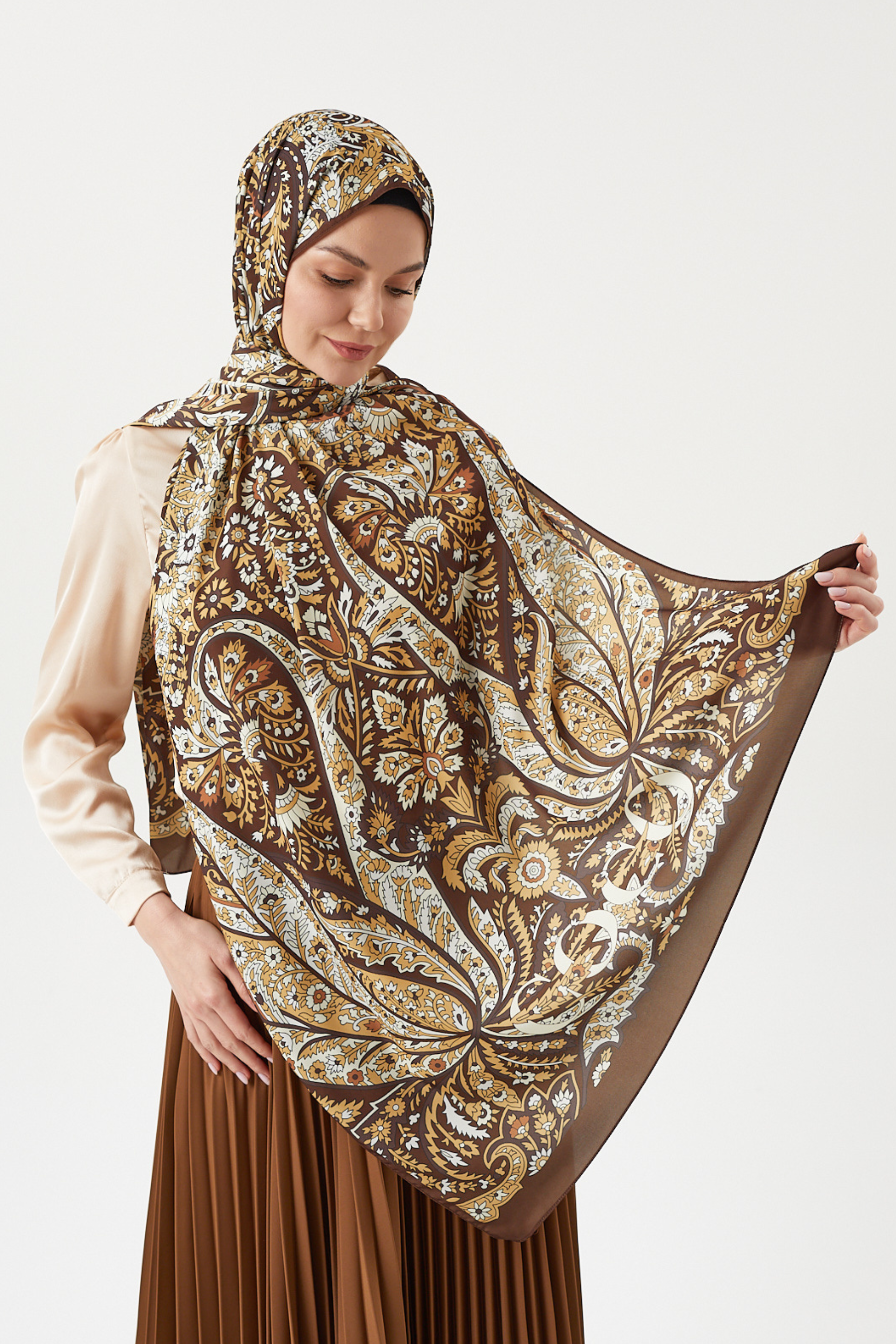 Acı Kahve Balamir Desen İpek Şal