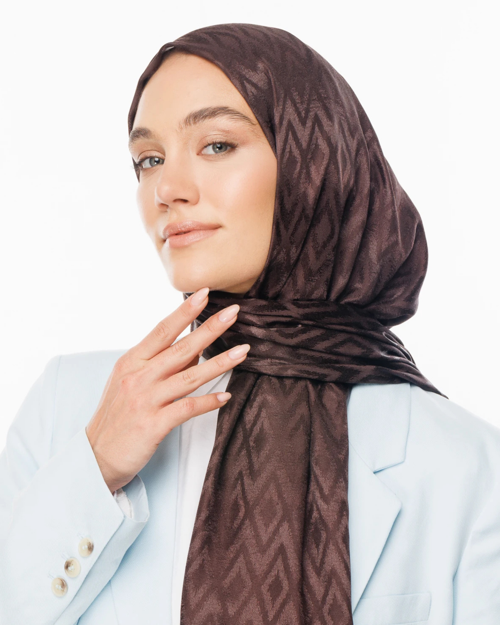 Acı Kahve Karo Desen Parlak Jakar Şal