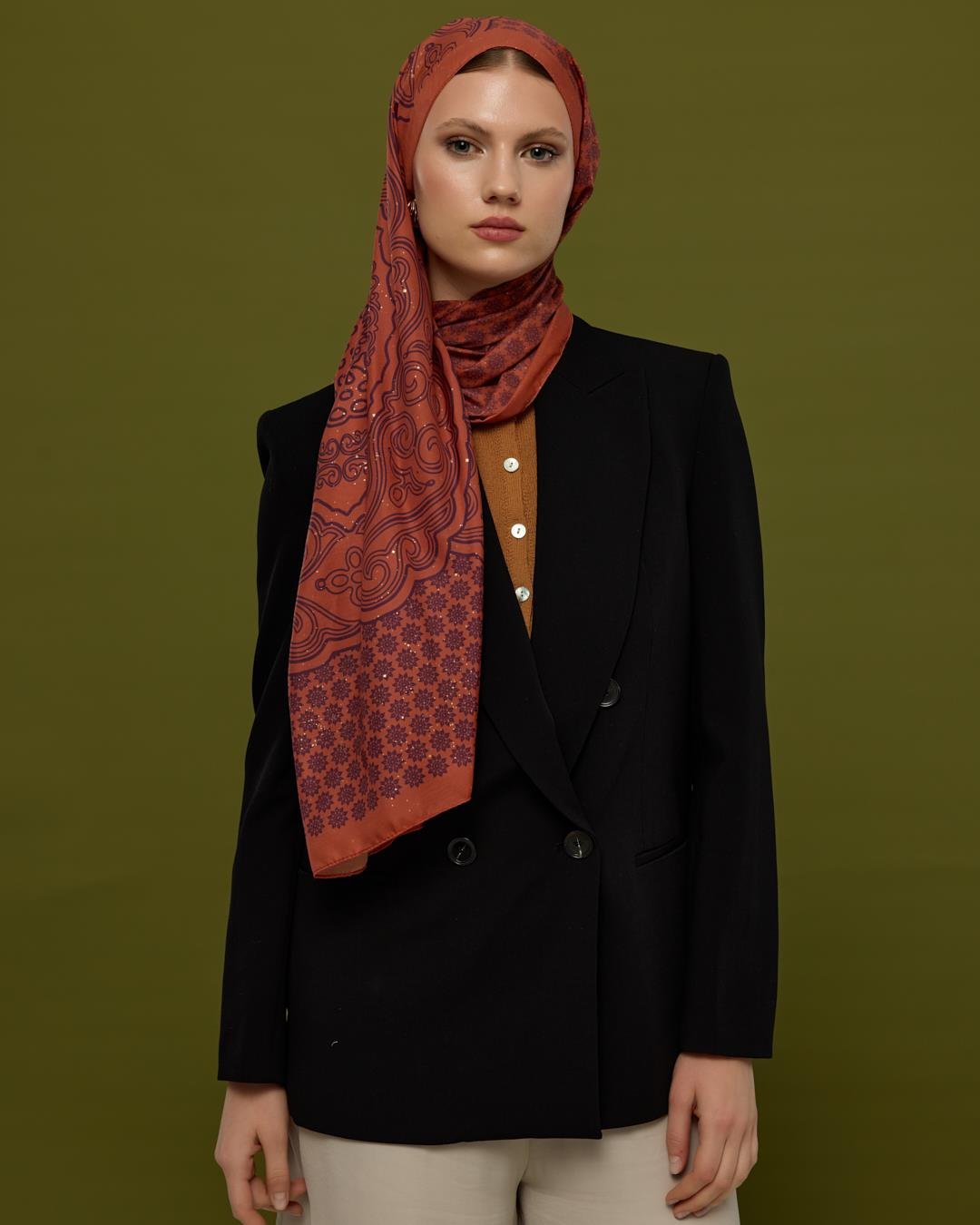 Amber & Patlıcan Bala Hatun Desen Işıltılı Şal
