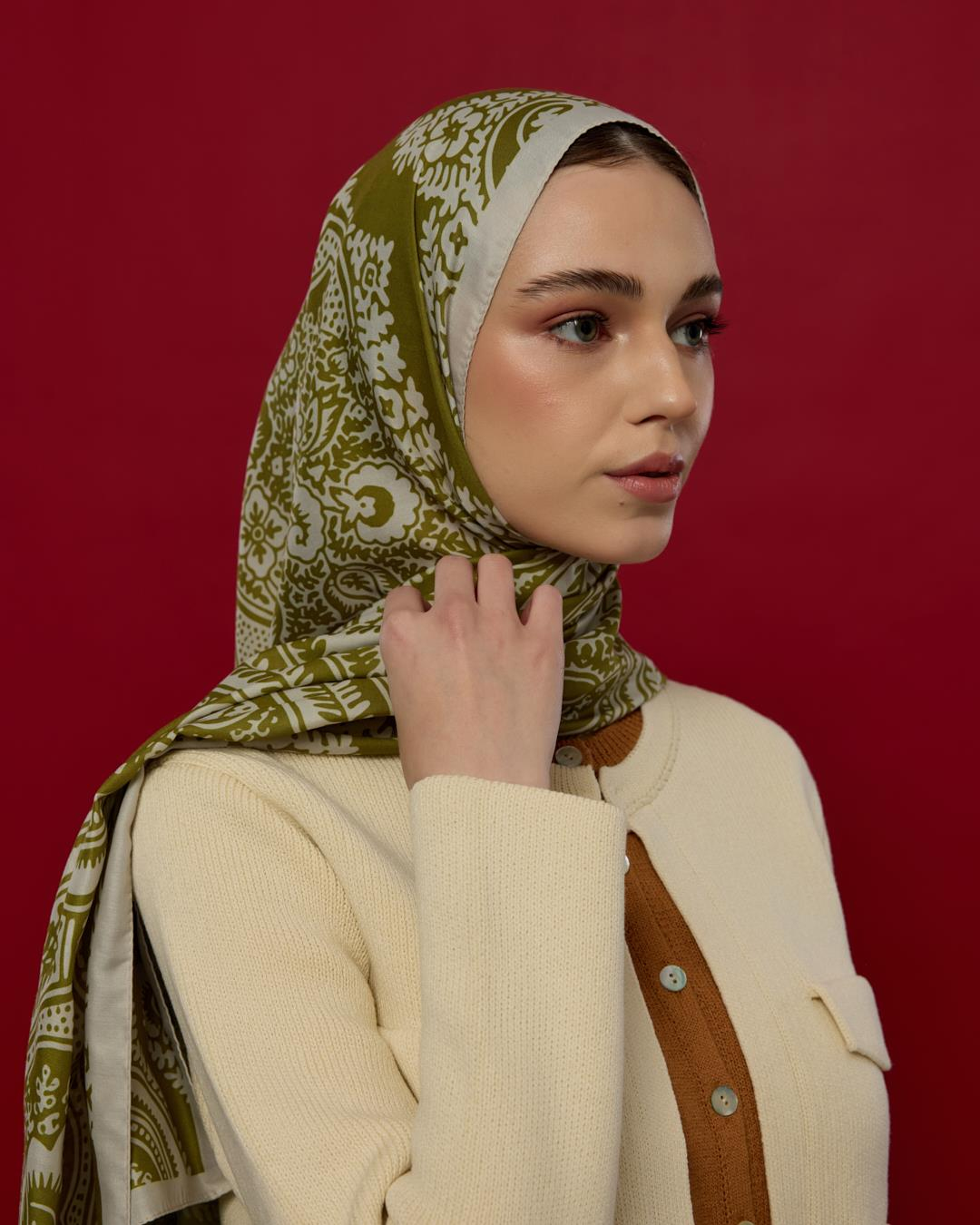 Beyaz Işık & Altın Zeytin Sultani Desen Şal