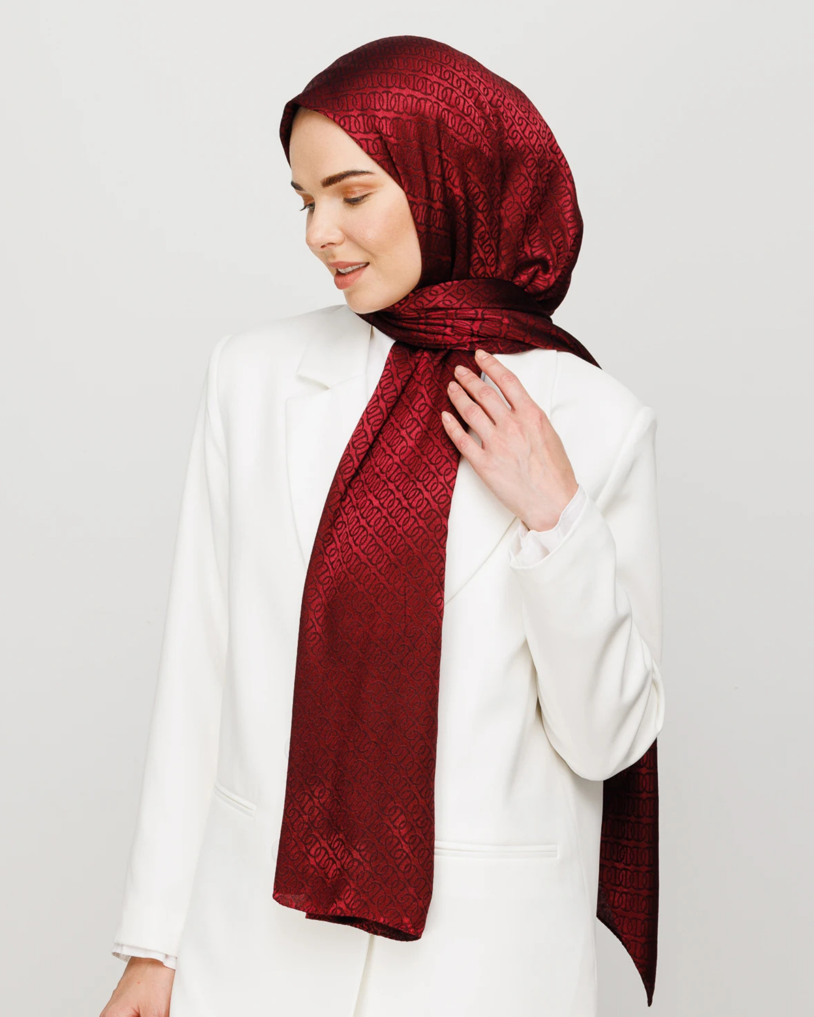 Bordo Forever Desen Parlak Jakar Şal