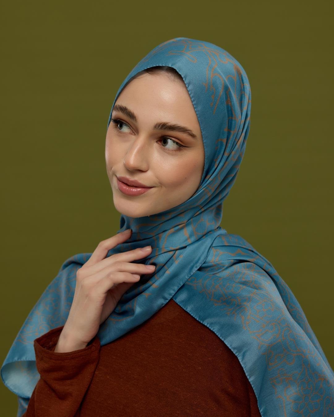 Çakıl Mavisi & Tarçın Dumanı Harem Rüyası Desen Şal