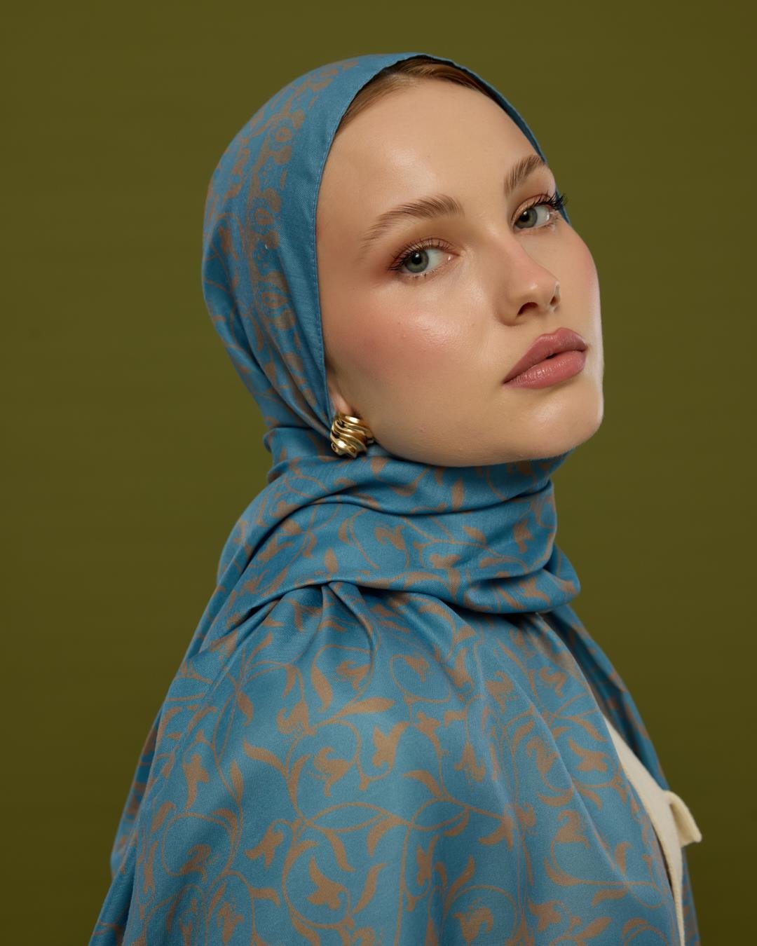 Çakıl Mavisi & Tarçın Dumanı Lale Bahçesi Desen Şal