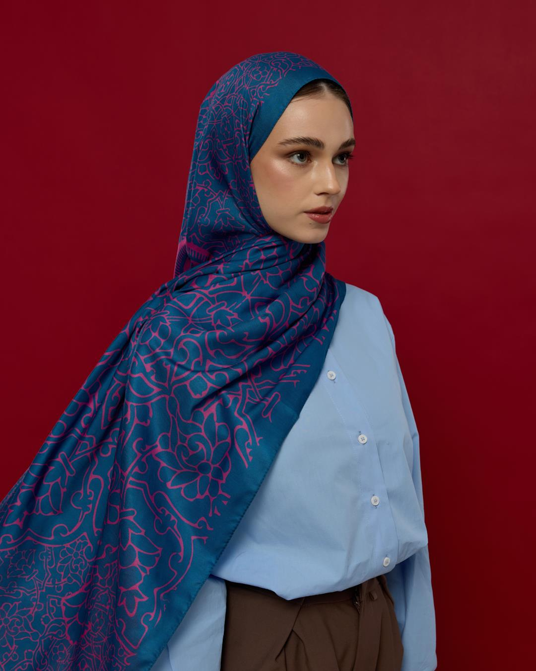 Çini Mavisi & Şakayık Pembesi Harem Rüyası Desen Şal