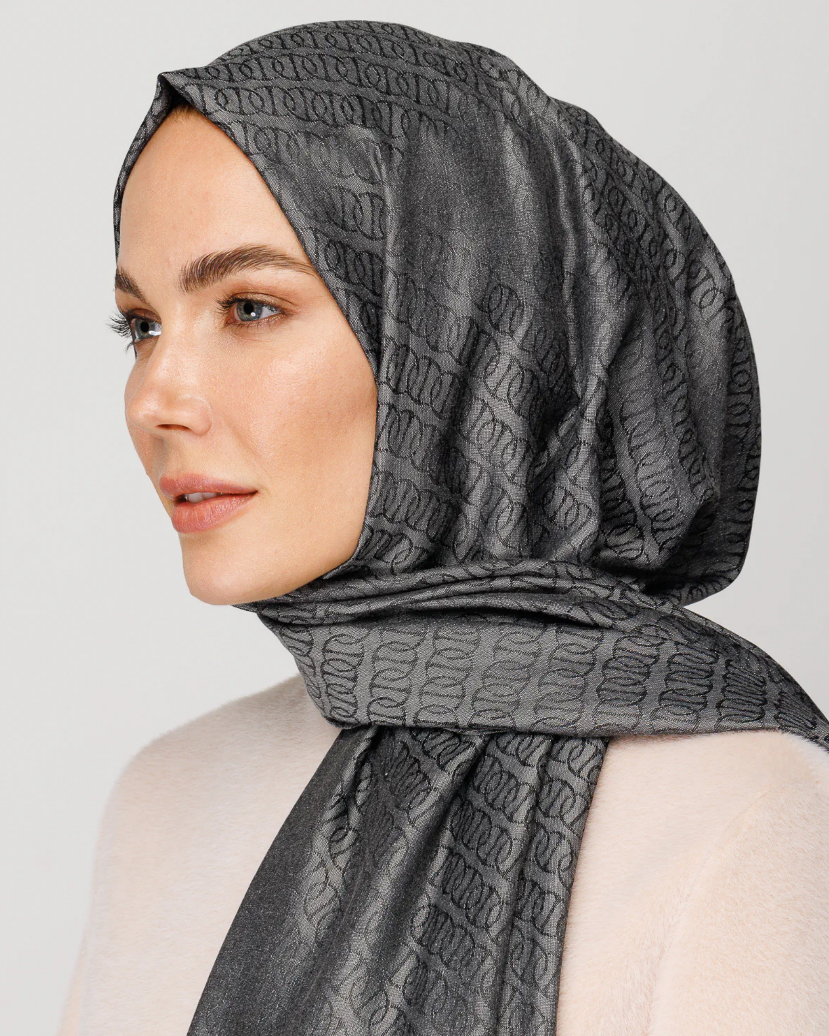 Füme Forever Desen Parlak Jakar Şal