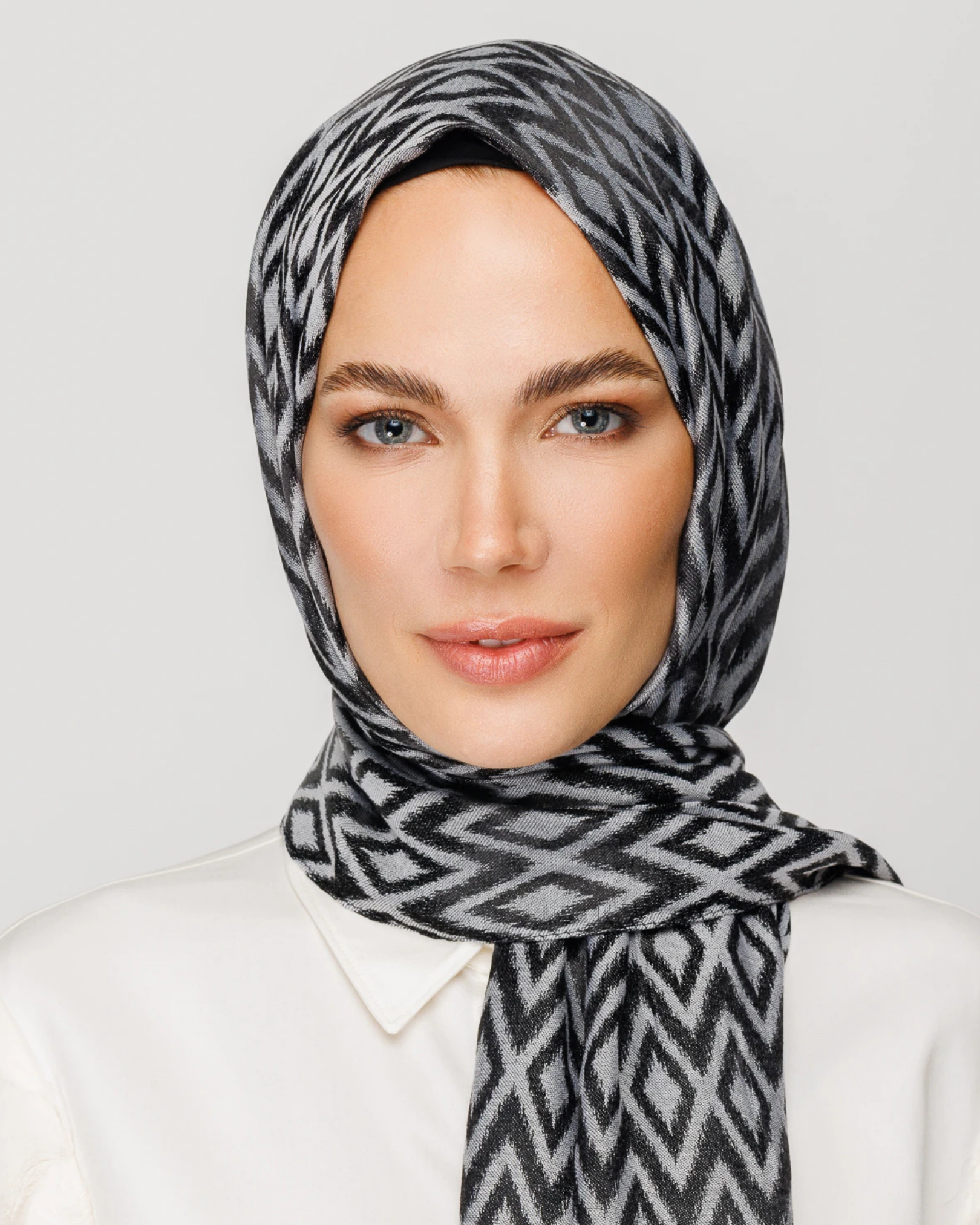 Füme Karo Desen Parlak Jakar Şal