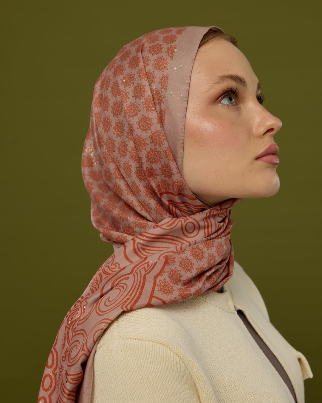 Krem Gölgesi & Kiremit Bala Hatun Desen Işıltılı Şal