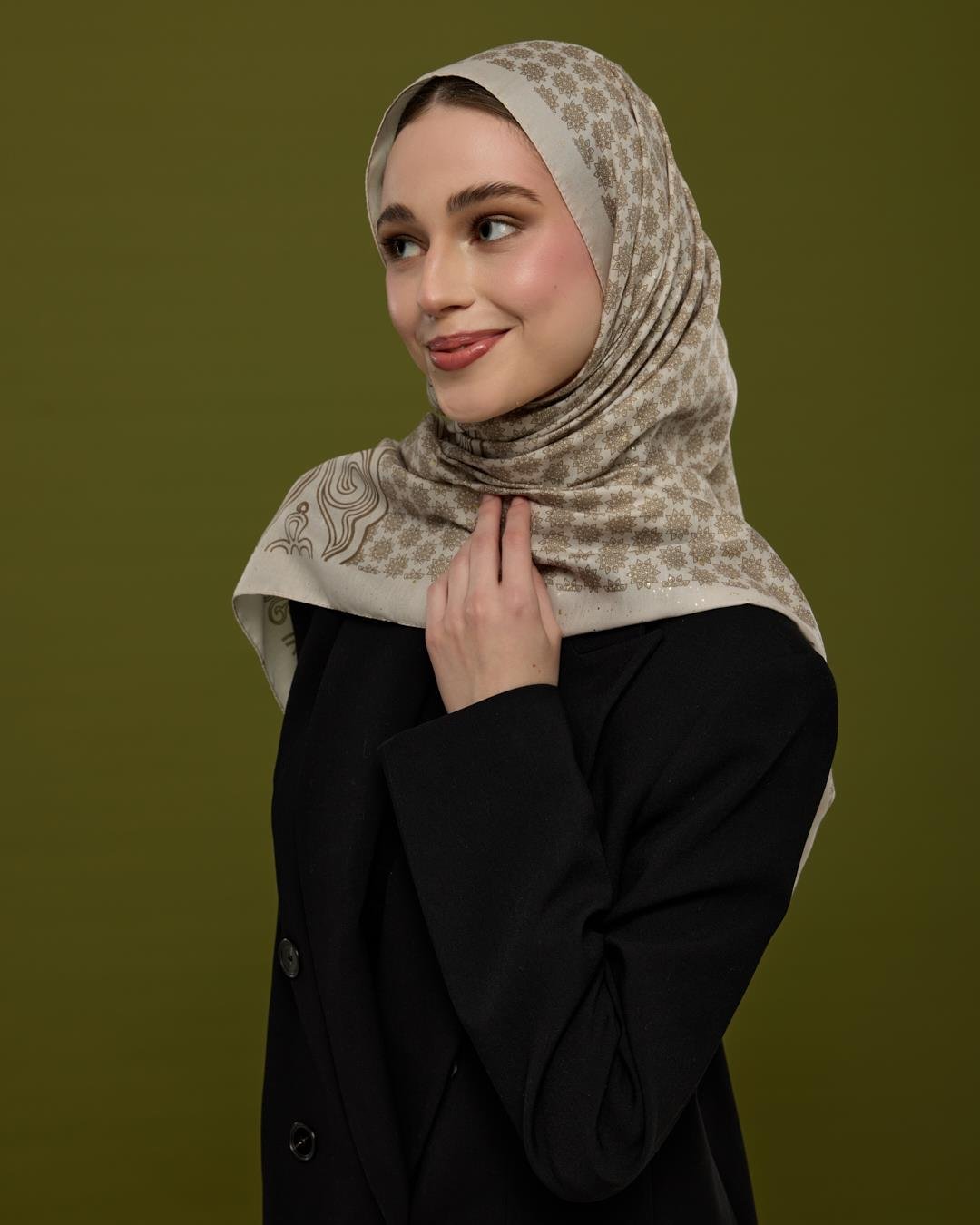 Krem & Toprak Bala Hatun Desen Işıltılı Şal