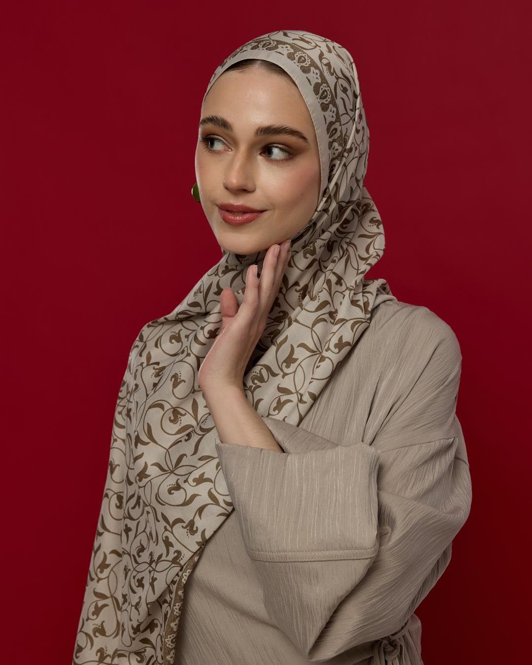 Krem & Toprak Lale Bahçesi Desen Şal