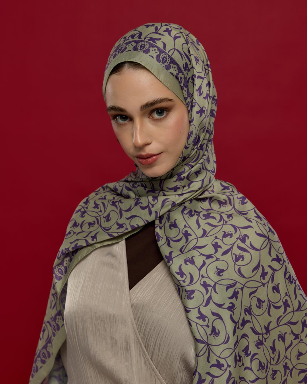 Krem Zencefil & Menekşe Lale Bahçesi Desen Şal