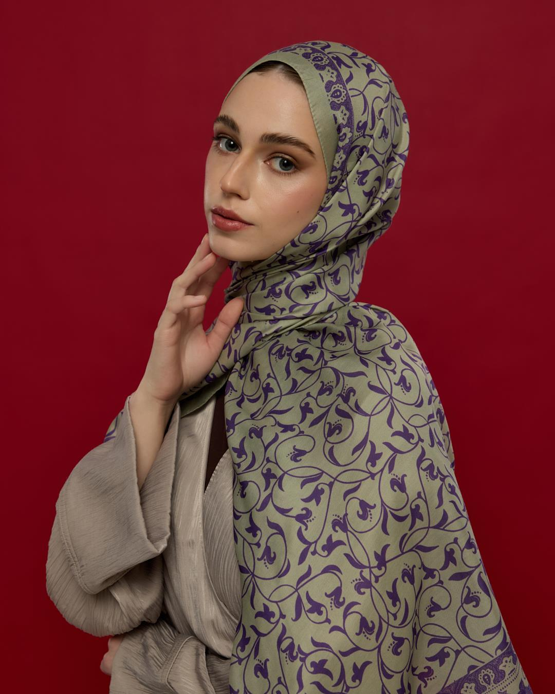 Krem Zencefil & Menekşe Lale Bahçesi Desen Şal