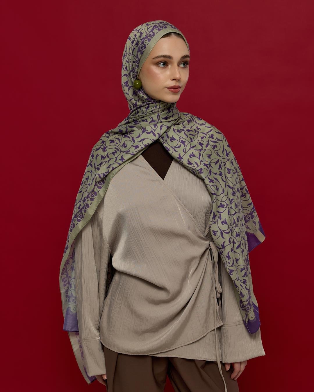 Krem Zencefil & Menekşe Lale Bahçesi Desen Şal