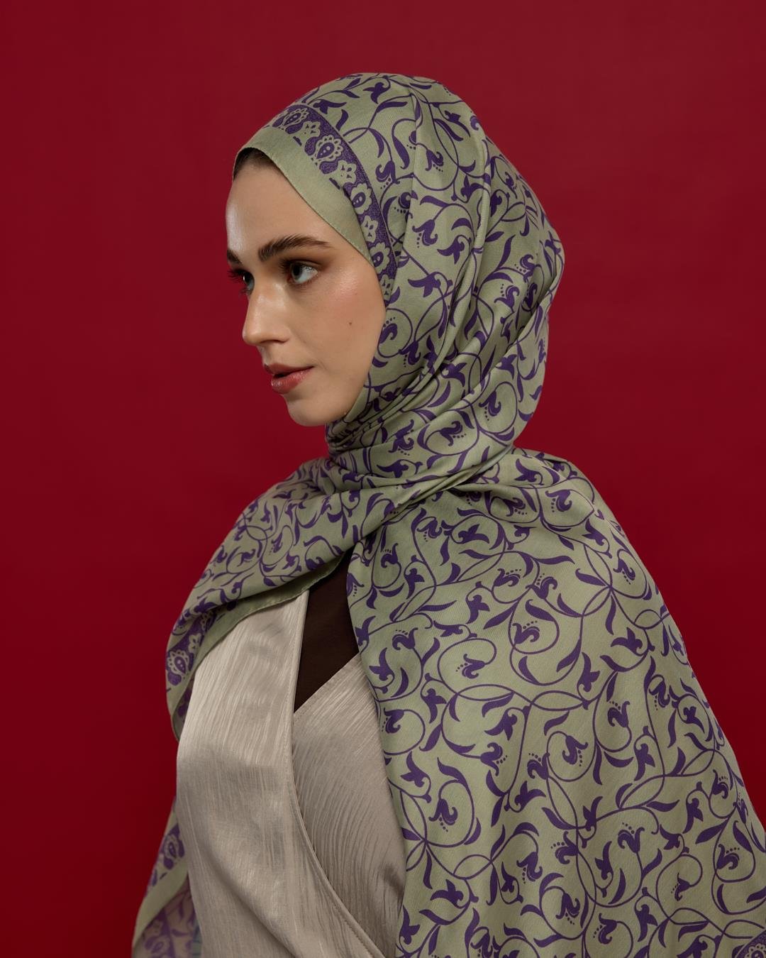 Krem Zencefil & Menekşe Lale Bahçesi Desen Şal