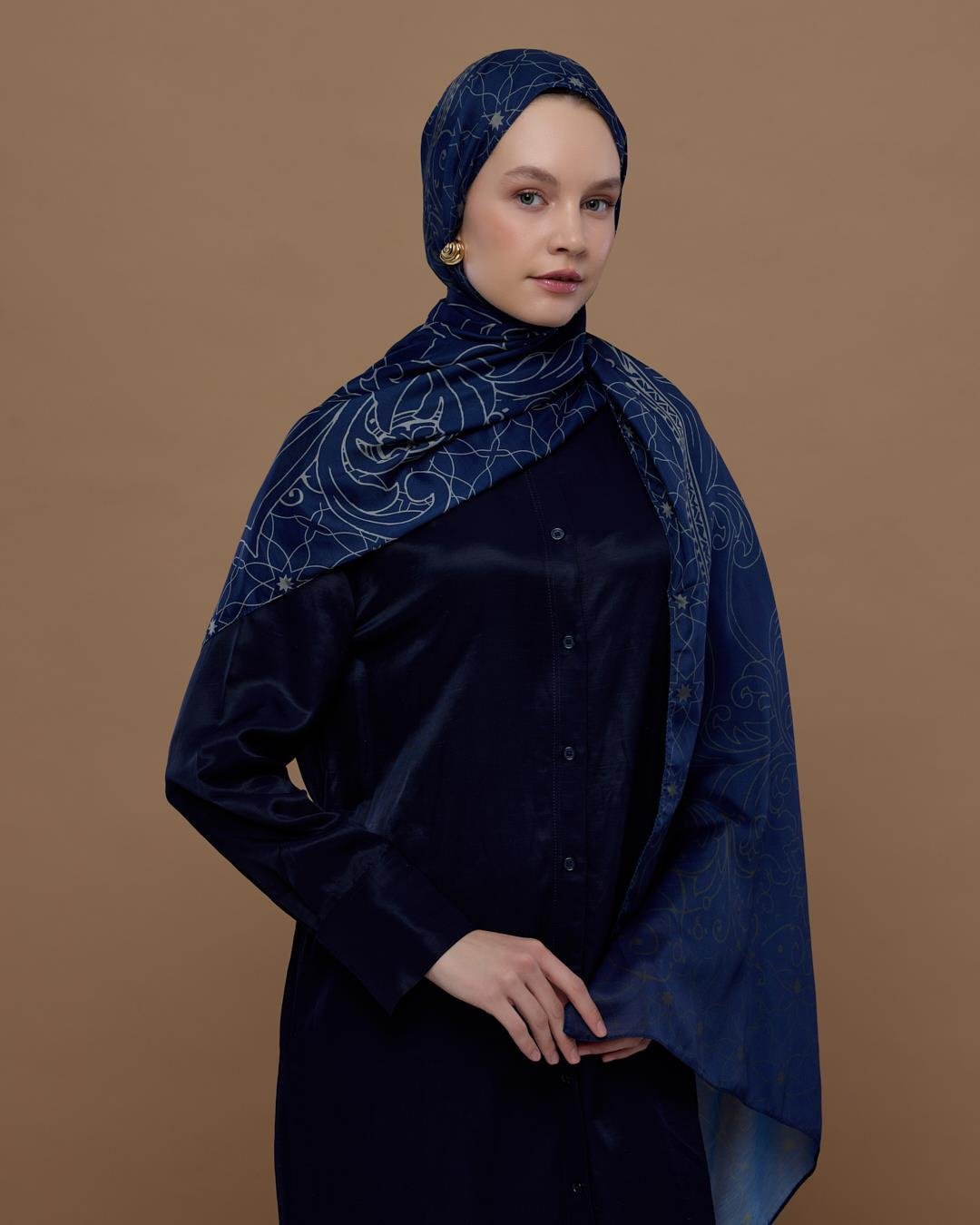 Lacivert & Bej Efsunlu Desen Şal